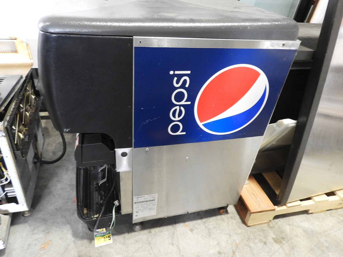 Used Cornelius 621054083 Countertop Ice / Beverage Dispenser with Sanitary Lever Valves