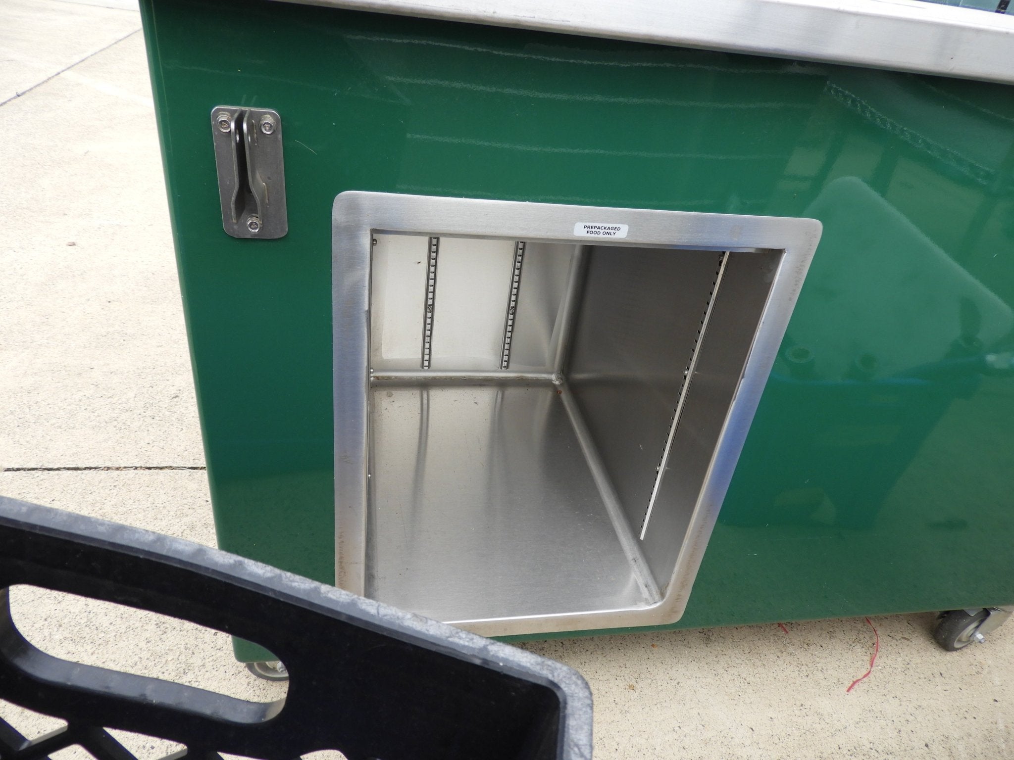 Used Colorpoint Portable Stainless Steel Work Counter 50 - CSE - SS41 - Falcon Restaurant Supply - 2