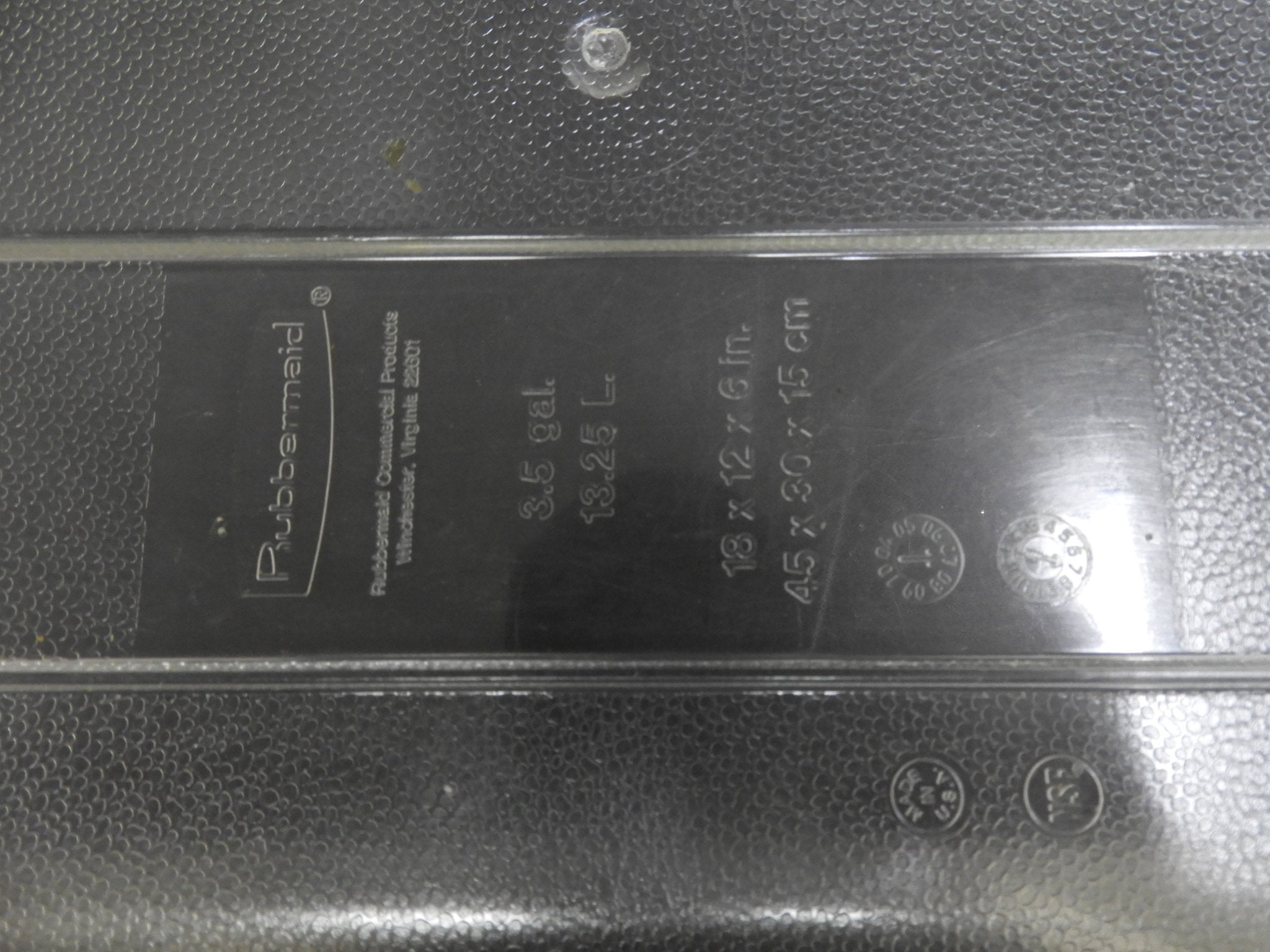 Used Rubbermaid Clear Polycarbonate Food Storage Box 18" x 12" x 6 - 3.5 Gallons - Falcon Restaurant Supply - 3