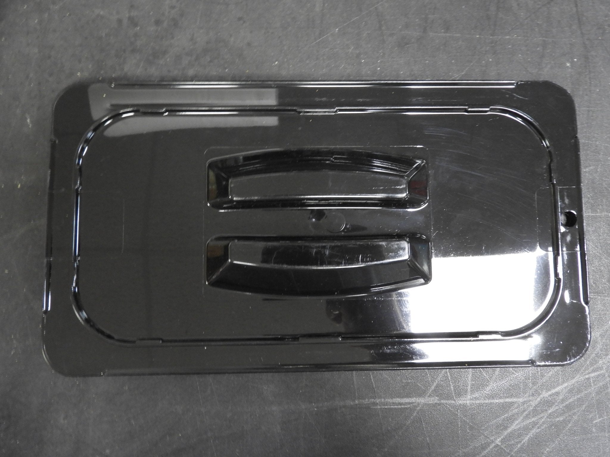 Used Vigor 1/3 Size Black Polycarbonate Food Pan Lid with Handle C IP - Falcon Restaurant Supply - 1