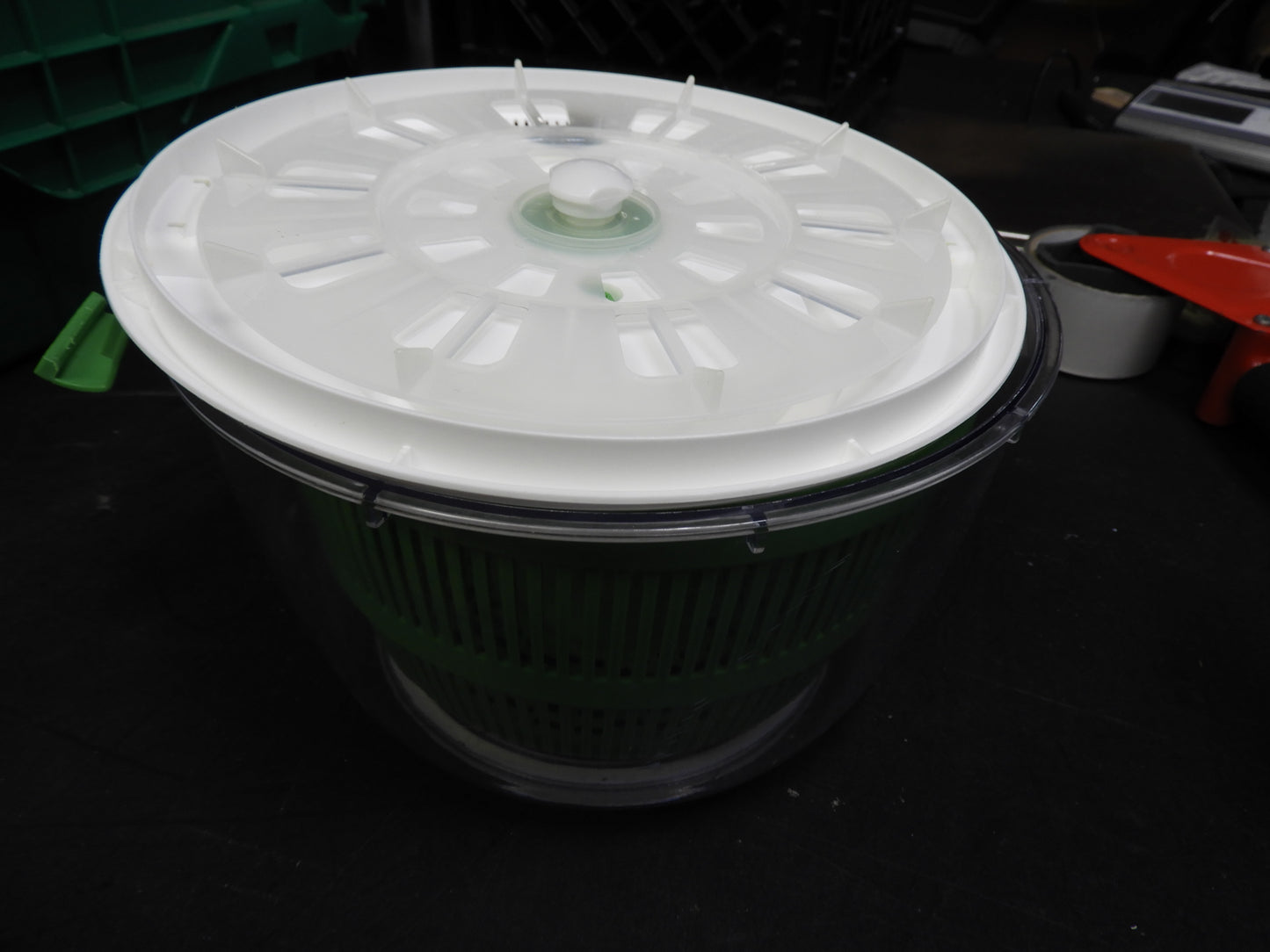 Used Farberware Professional Green/White Salad Spinner C IP