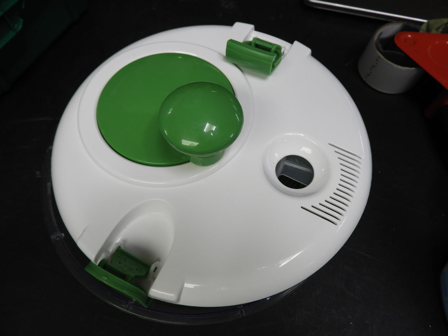 Used Farberware Professional Green/White Salad Spinner C IP