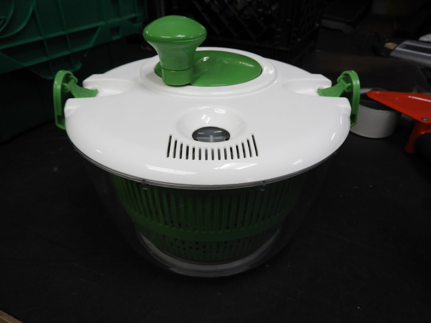 Used Farberware Professional Green/White Salad Spinner C IP