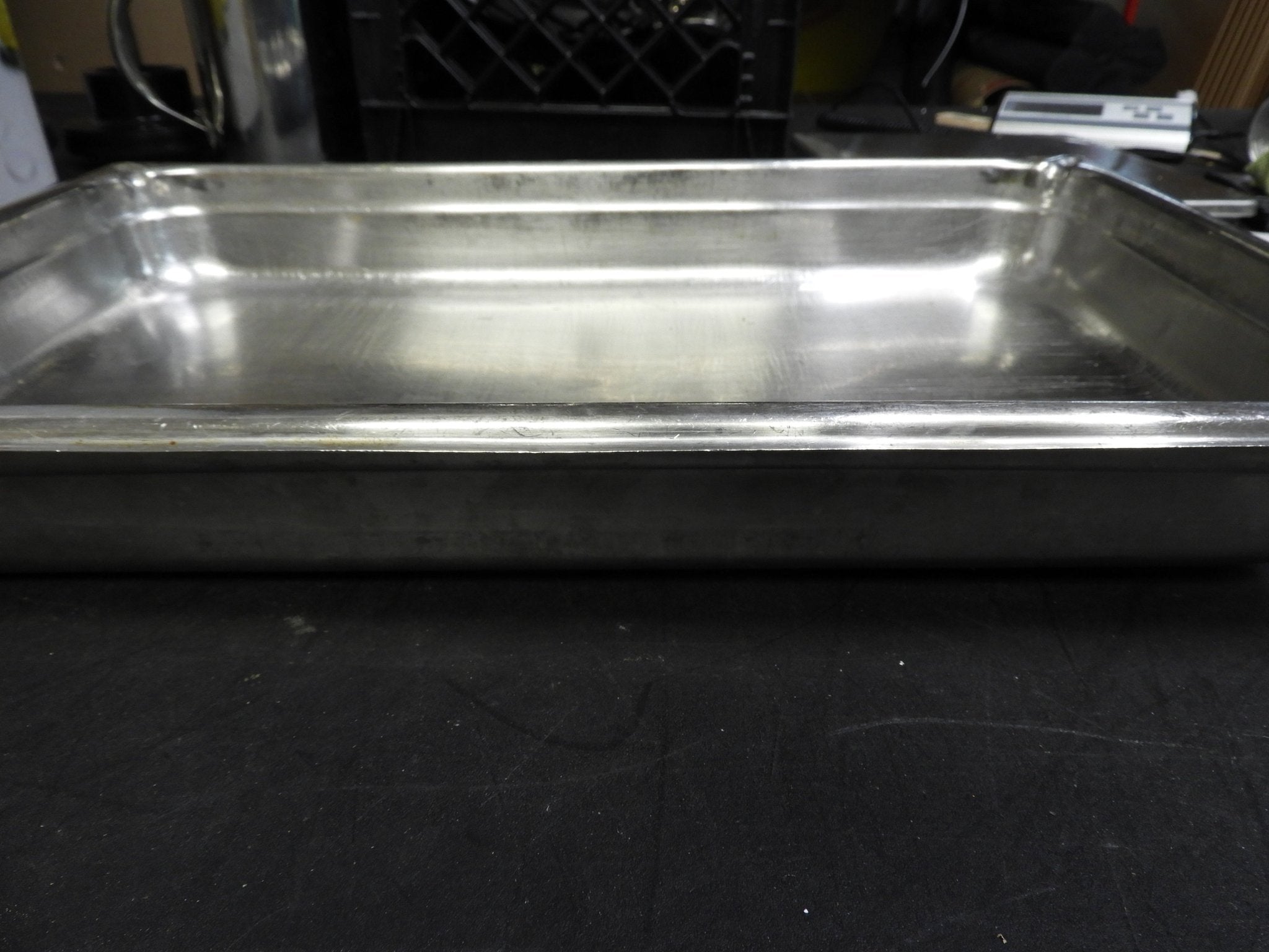 Used Vollrath 30025 Super Pan Full Size 2 1/2" Deep Heavy - Duty Stainless Steel Transport Pan - 20 Gauge C IP - Falcon Restaurant Supply - 2