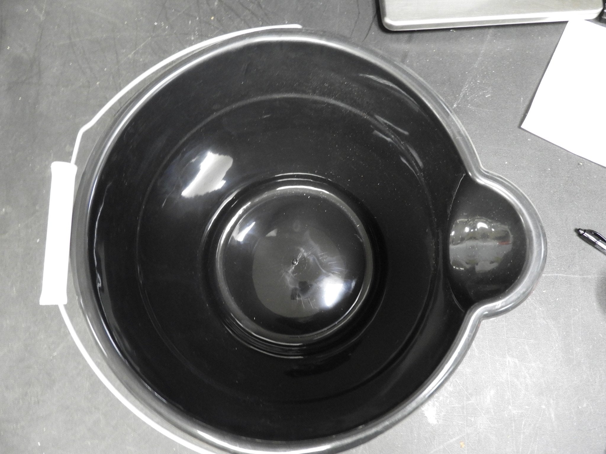 Used Black Plastic Utility Buckets with Handles, 9 - qt. C IP - Falcon Restaurant Supply - 2