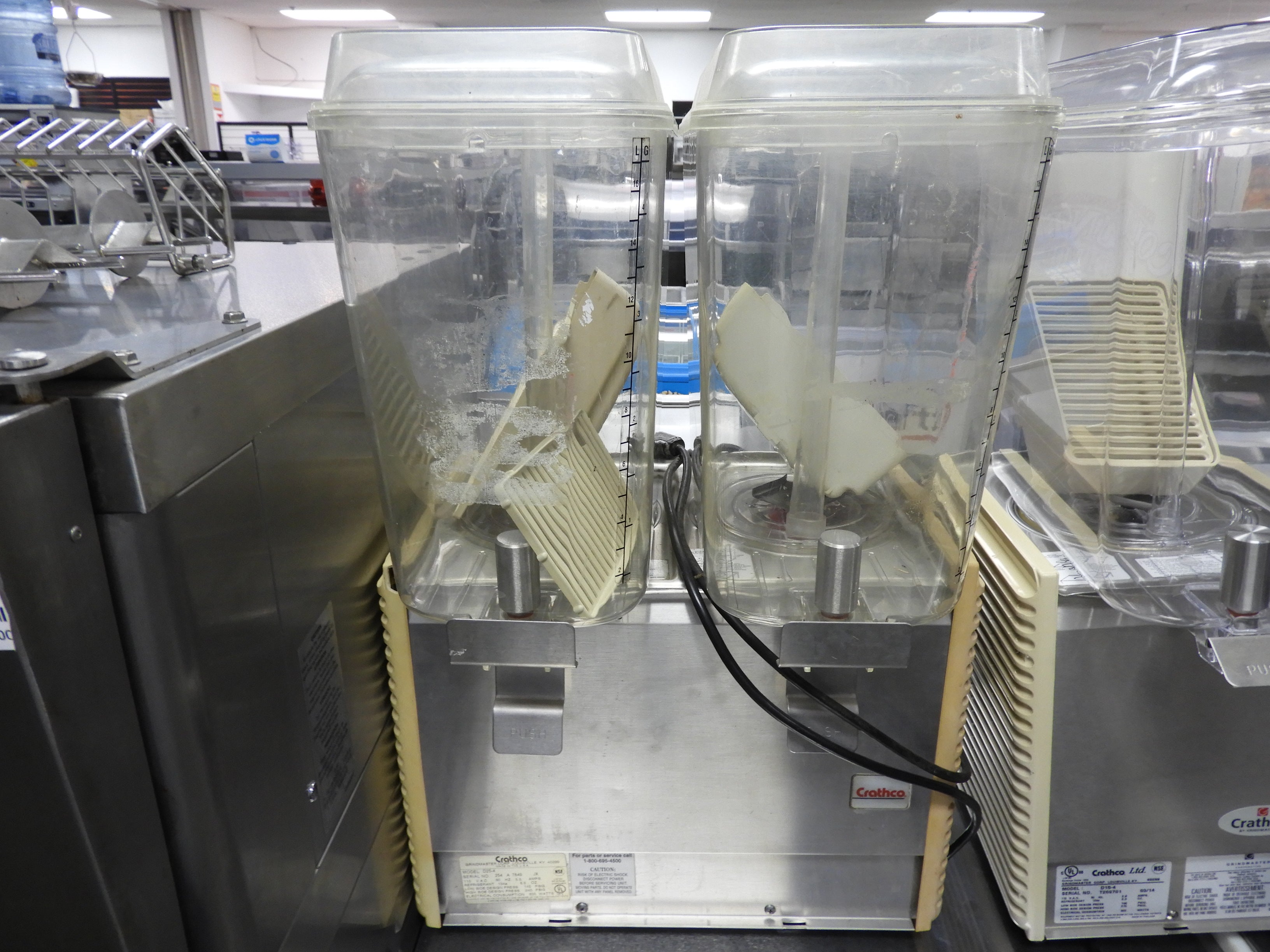 Used Crathco D25-4 Classic Bubbler Series Double 5 Gallon Refrigerated Beverage Dispenser