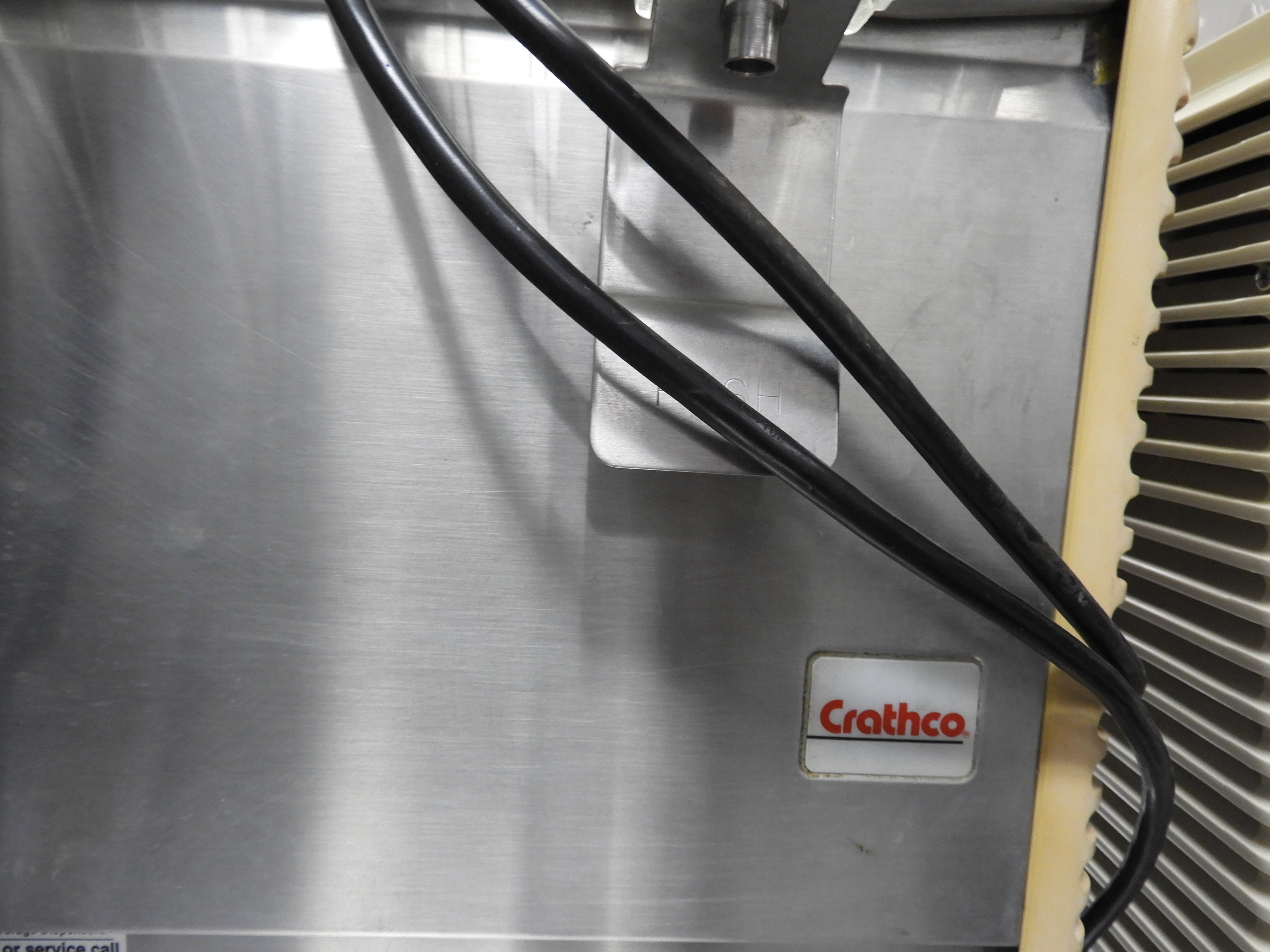 Used Crathco D25-4 Classic Bubbler Series Double 5 Gallon Refrigerated Beverage Dispenser