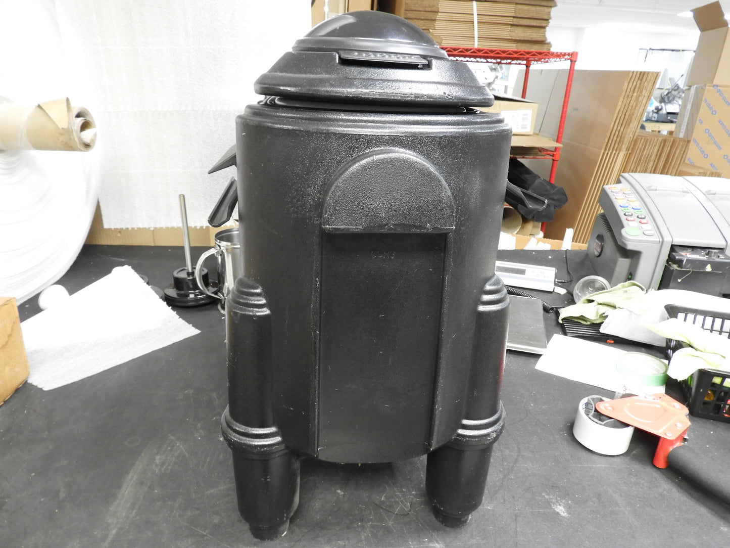 Used Cambro CSR3110 Camserver® 3 Gallon Black Insulated Beverage Dispenser