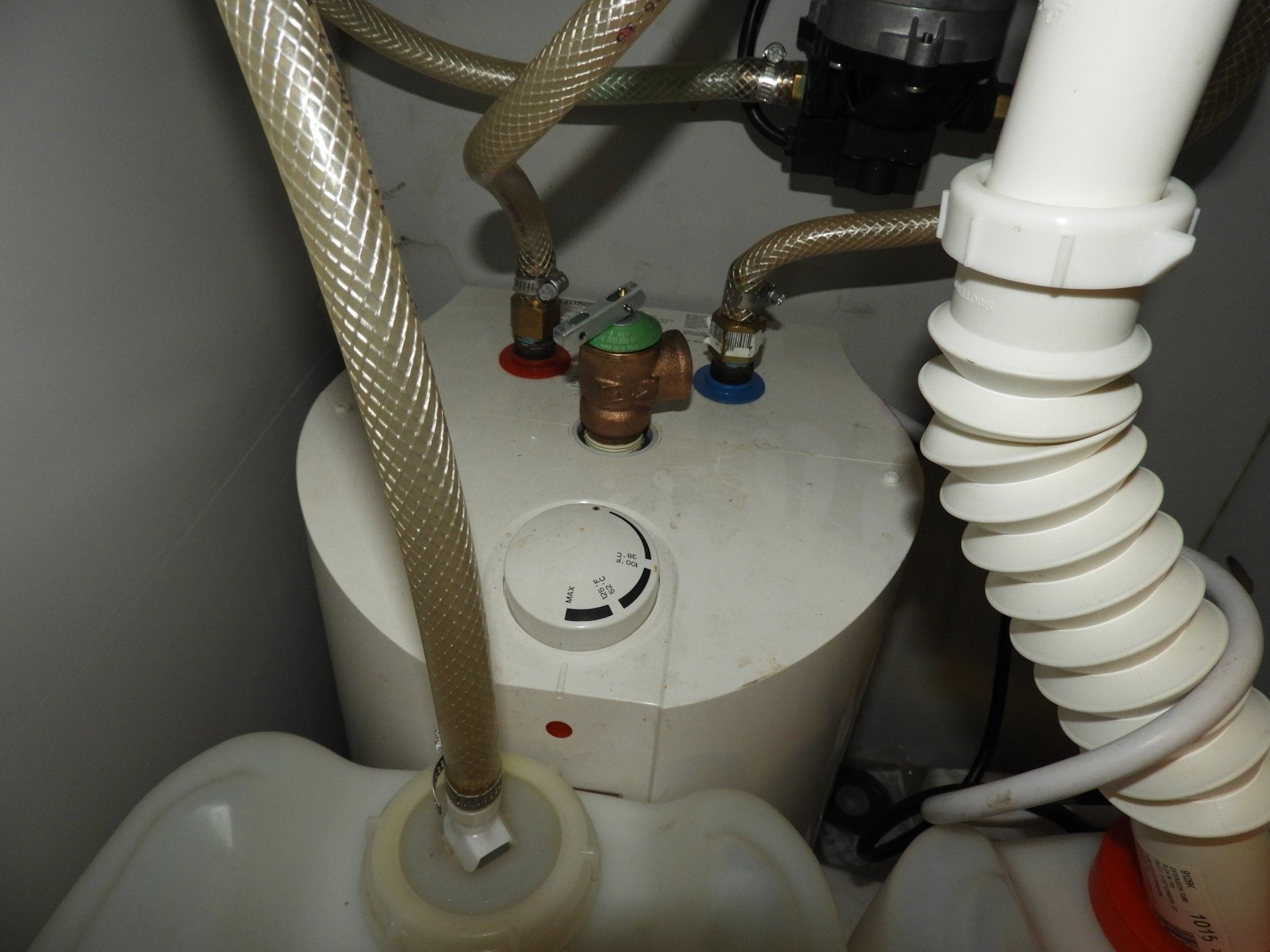 Used Self Contained Portable Sink with Pump, Water Heater and Collection Containers - Falcon Restaurant Supply - 9