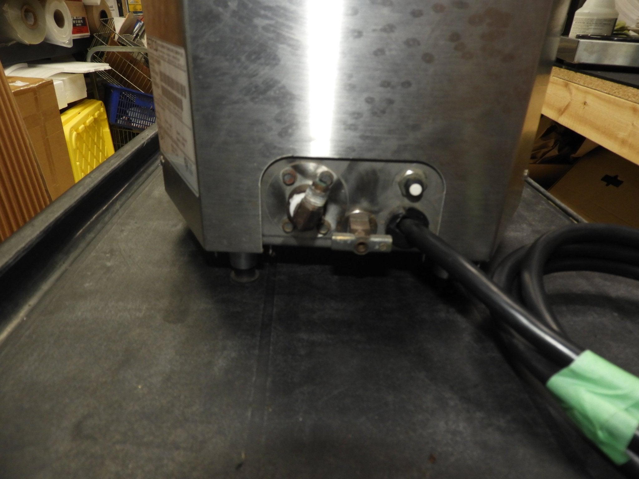 Used Fetco CBS - 31Aap Commercial Retail Coffee Brewer Machine with Hot Water Tap 120V - Falcon Restaurant Supply - 11