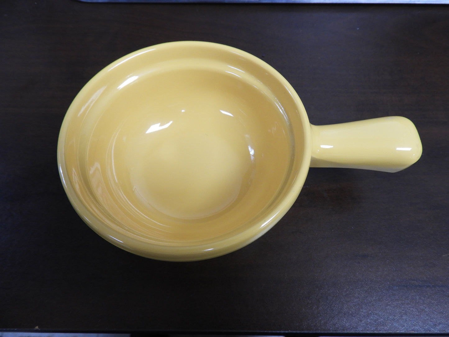 Thunder Group 10oz 4.25 x 6.75 x 2 Inch Yellow Melamine Soup Service Bowl with Handle