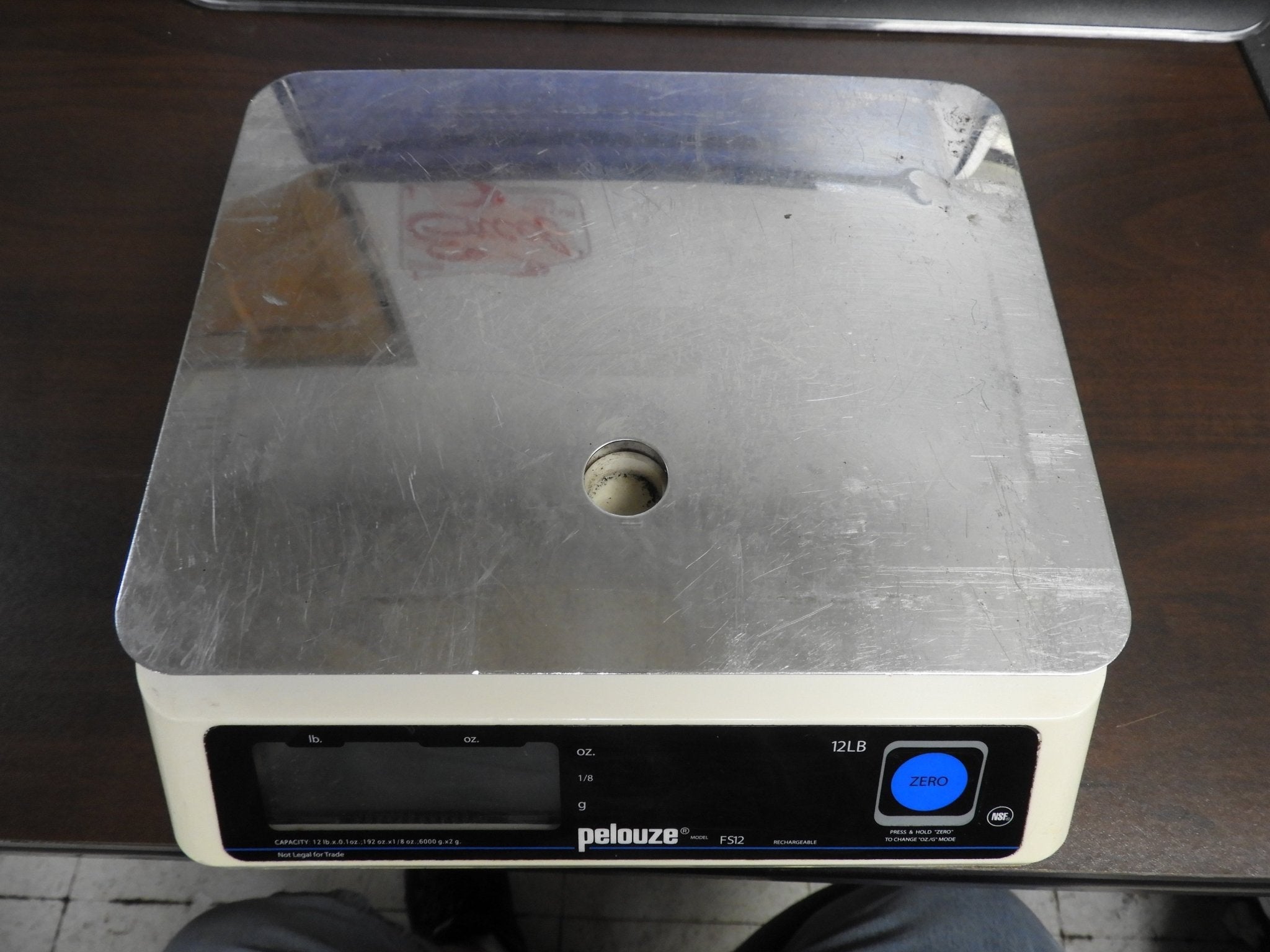 Used Rubbermaid® Pelouze® RUBFS12 - 88 Digital Portion Control Scale - 12 lb - Falcon Restaurant Supply - 1