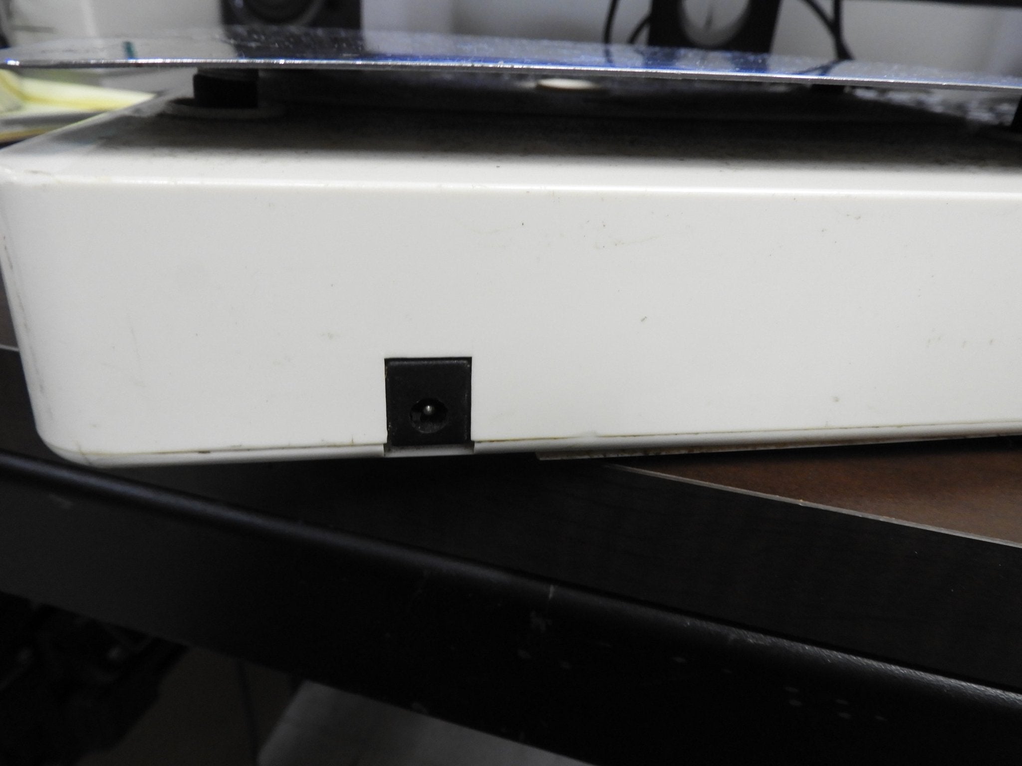 Used Rubbermaid® Pelouze® RUBFS12 - 88 Digital Portion Control Scale - 12 lb - Falcon Restaurant Supply - 4