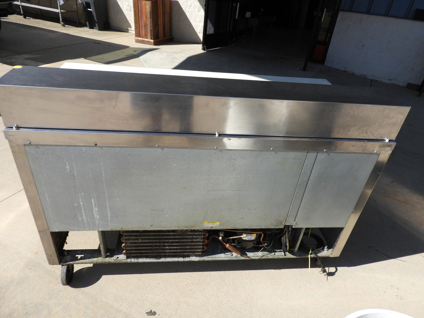 Used 60"Beverage Air SPE60-16  Refrigerated Sandwich Prep Table