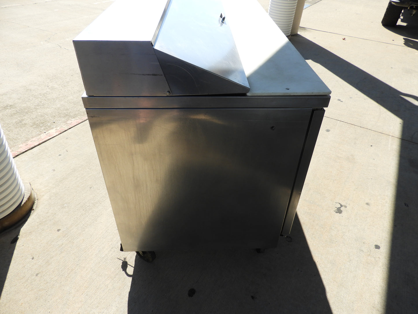 Used 60"Beverage Air SPE60-16  Refrigerated Sandwich Prep Table