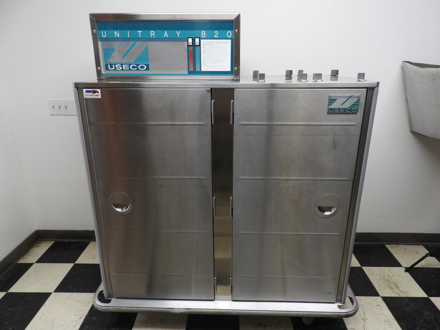 USECO Unitray 820 Heated and Cooled Food Holding Cabinet with Caster Wheels