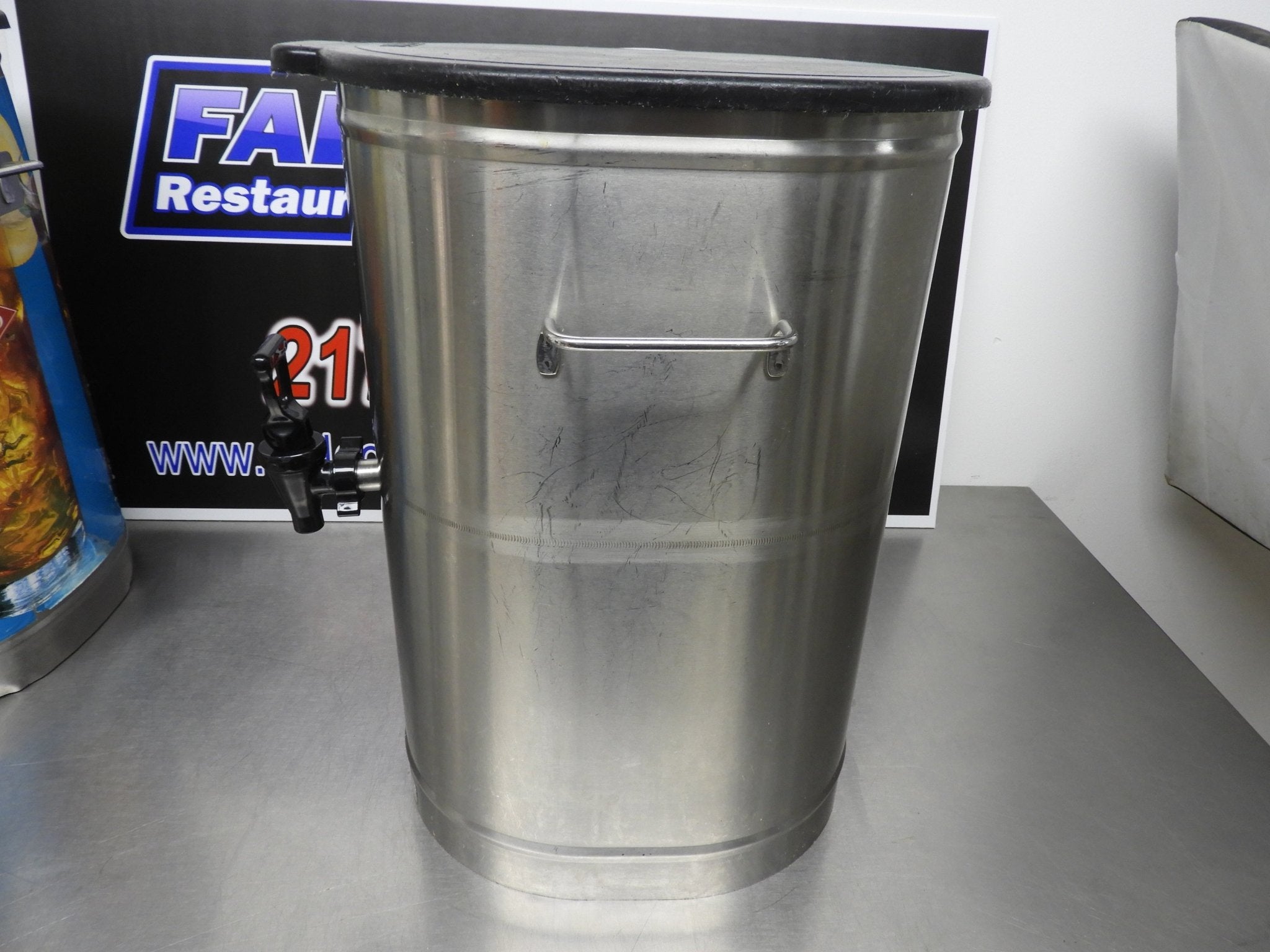 Used Bunn 34100.0002 TDO-4 4 Gallon Iced Tea Dispenser