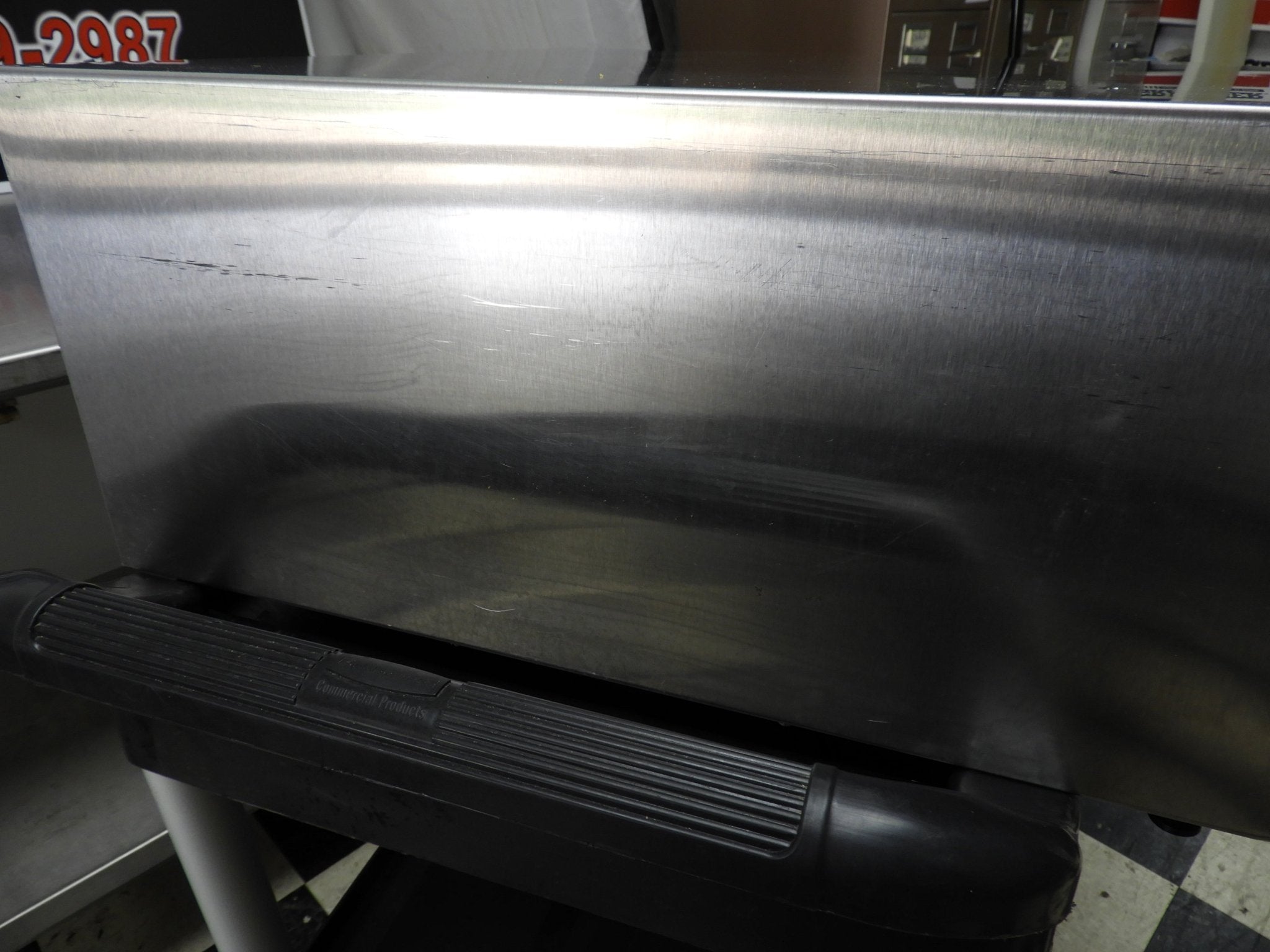 Used APW BW - 31 Humidified Hot Dog Bun Warmer with (72) Bun Capacity, 120v - Falcon Restaurant Supply - 5