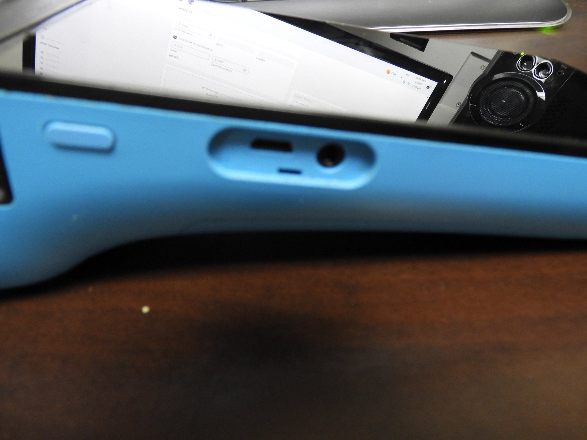 Used TEAMSable ATP - 50 5.5" Handheld POS System with Printer and Card Reader - Falcon Restaurant Supply - 7