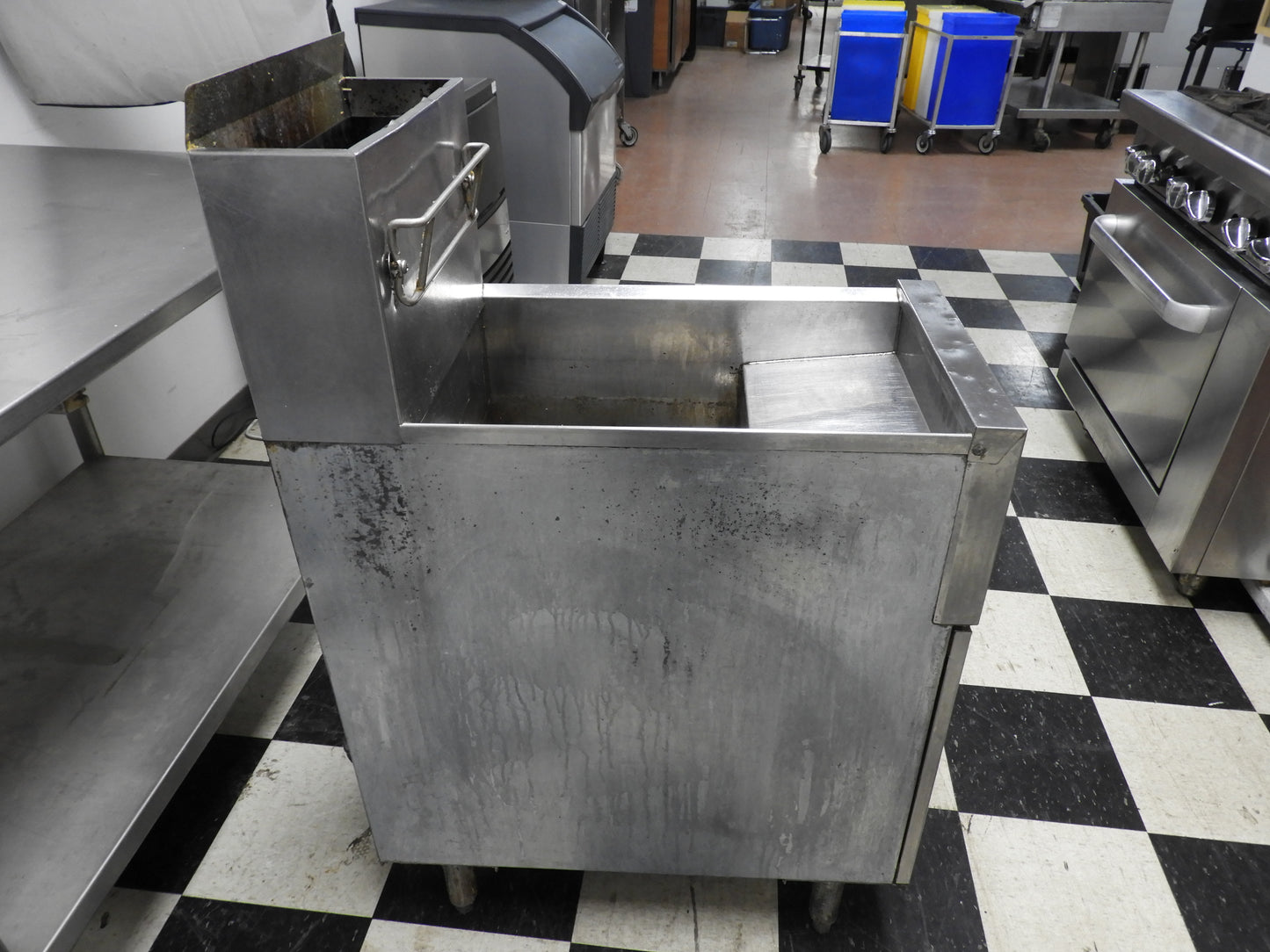 Used Dean SR142G Natural Gas Super Runner Floor Fryer 35-43lb