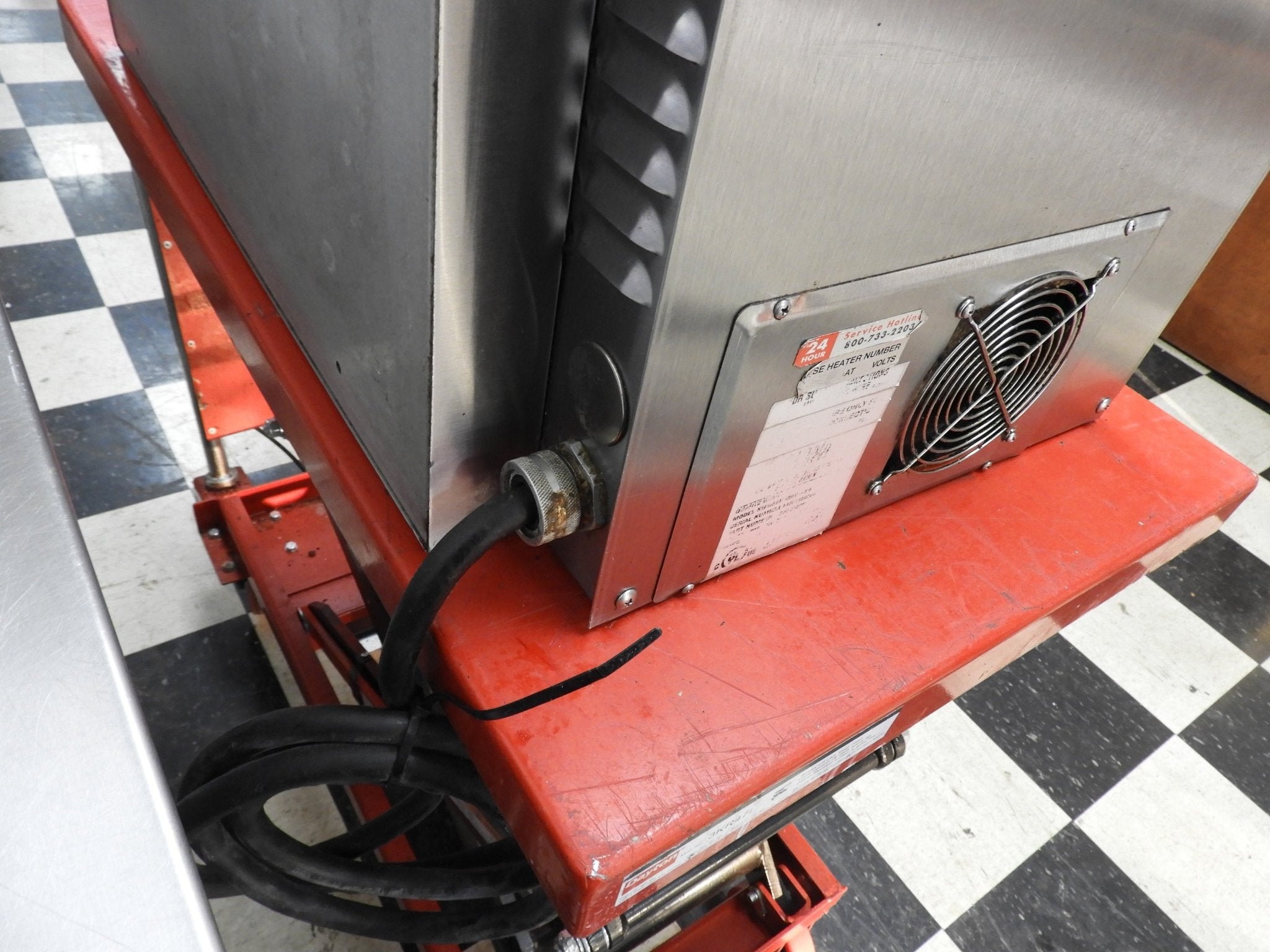 Used APW Wyott CMC - 24 Countertop Electric Cheese Melter Toaster 208V - Falcon Restaurant Supply - 6