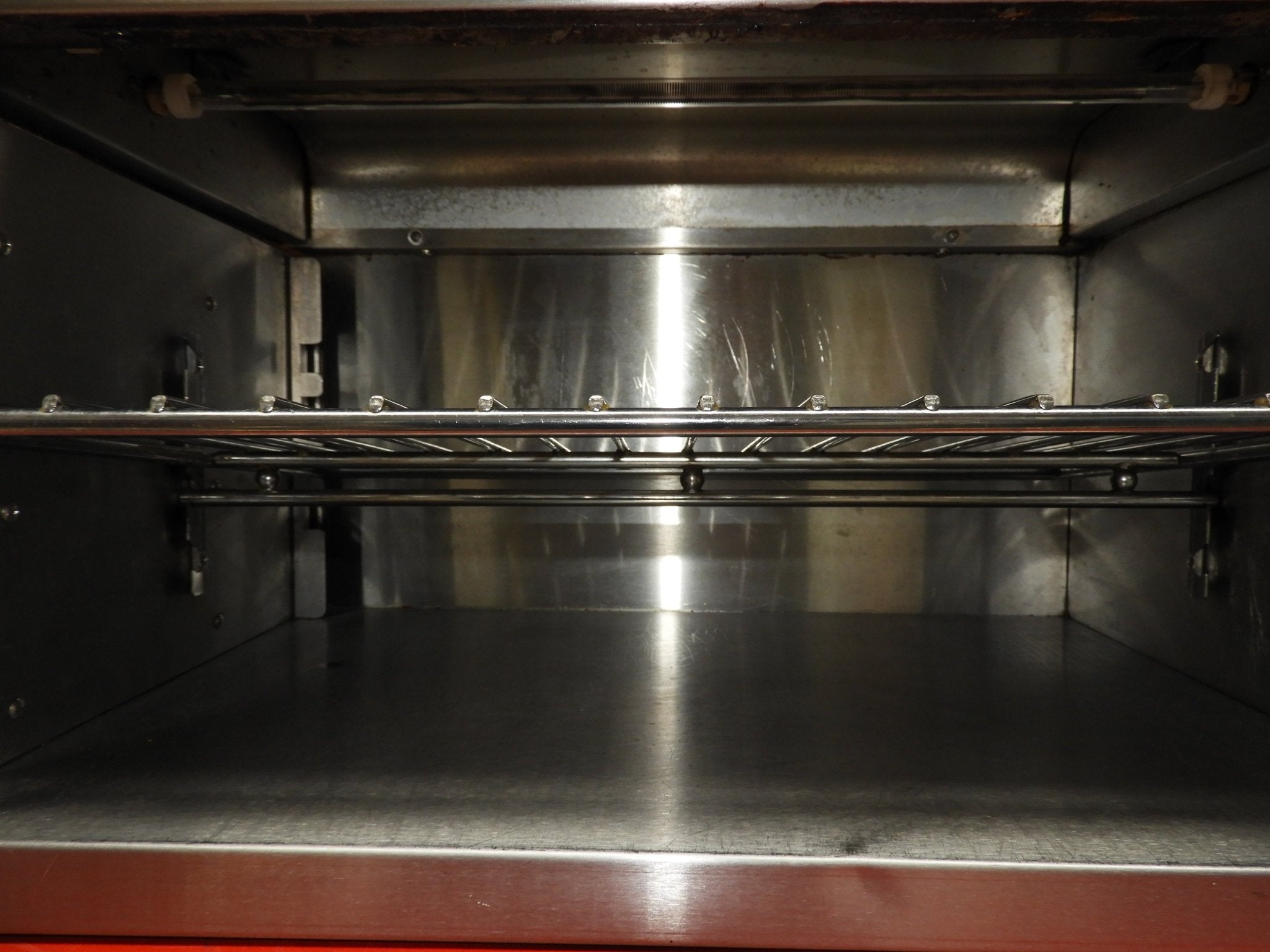 Used APW Wyott CMC - 24 Countertop Electric Cheese Melter Toaster 208V - Falcon Restaurant Supply - 7