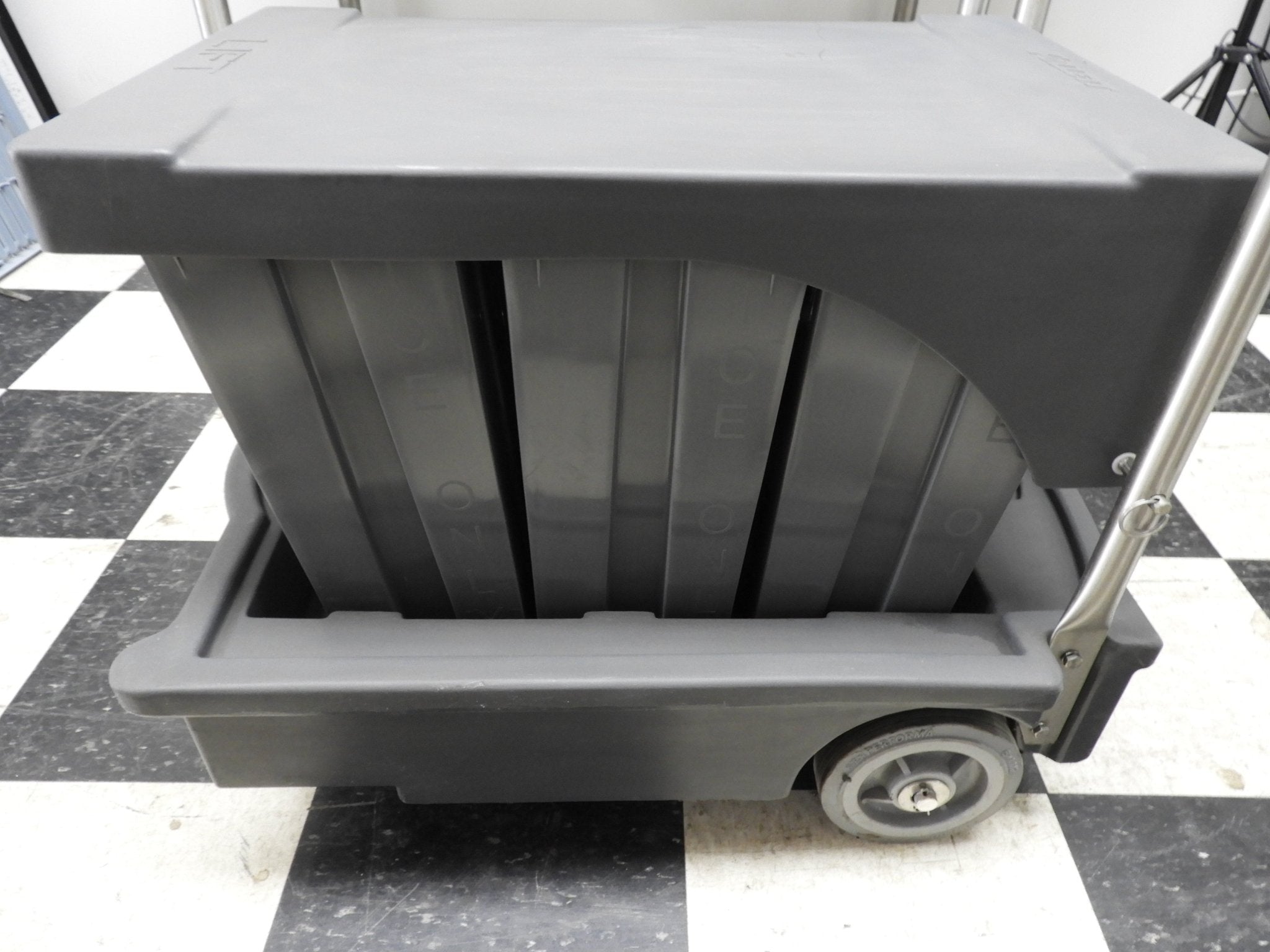 New Follett 00112771 Mobile 75lb Ice Caddy - Plastic, Gray - Falcon Restaurant Supply - 2