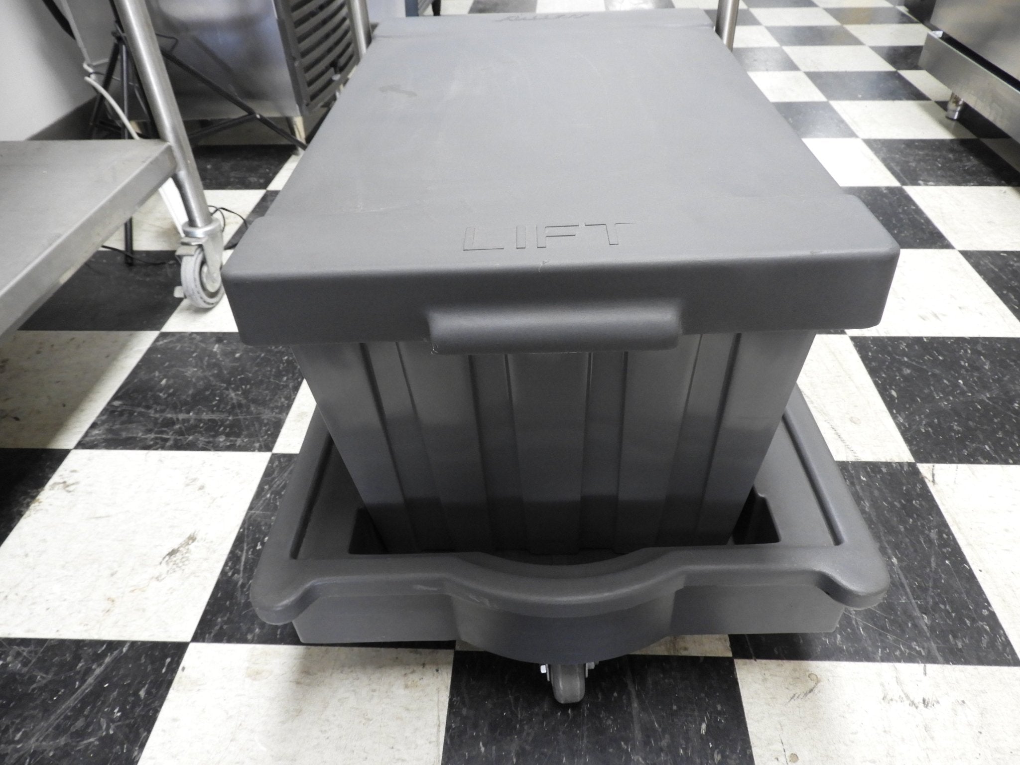 New Follett 00112771 Mobile 75lb Ice Caddy - Plastic, Gray - Falcon Restaurant Supply - 3