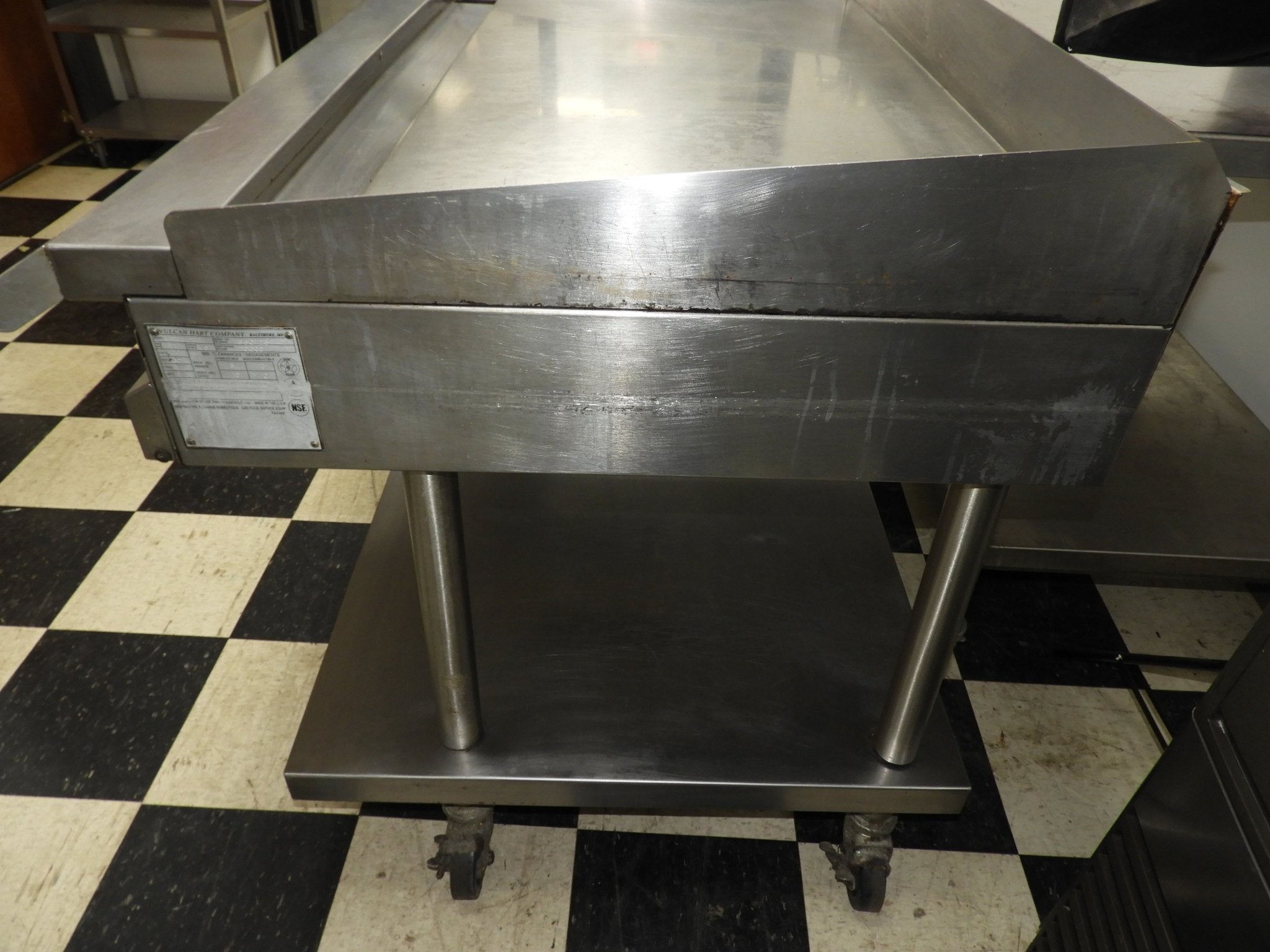 Used Vulcan 48RRG Heavy Duty Natural Gas Flat Top Griddle 3/4 Plate - Falcon Restaurant Supply - 7