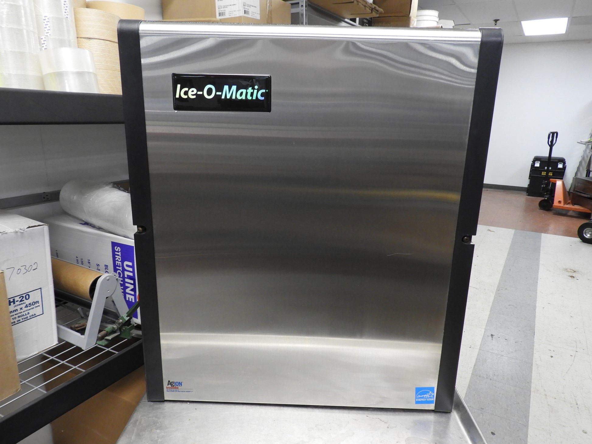 Ice storage bin for ICEMATIC ice machines