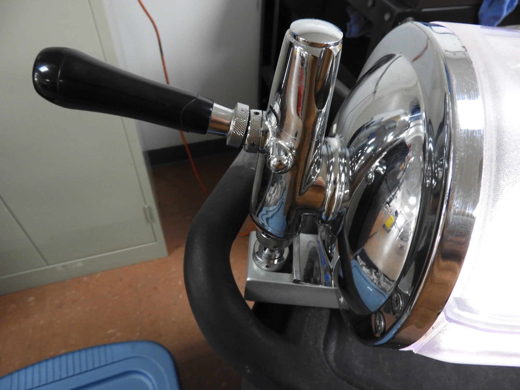 Used Pegas CrafTap Crowler/Growler Bottle Filler for Craft Beer Brewing Bottling - Falcon Restaurant Supply - 6