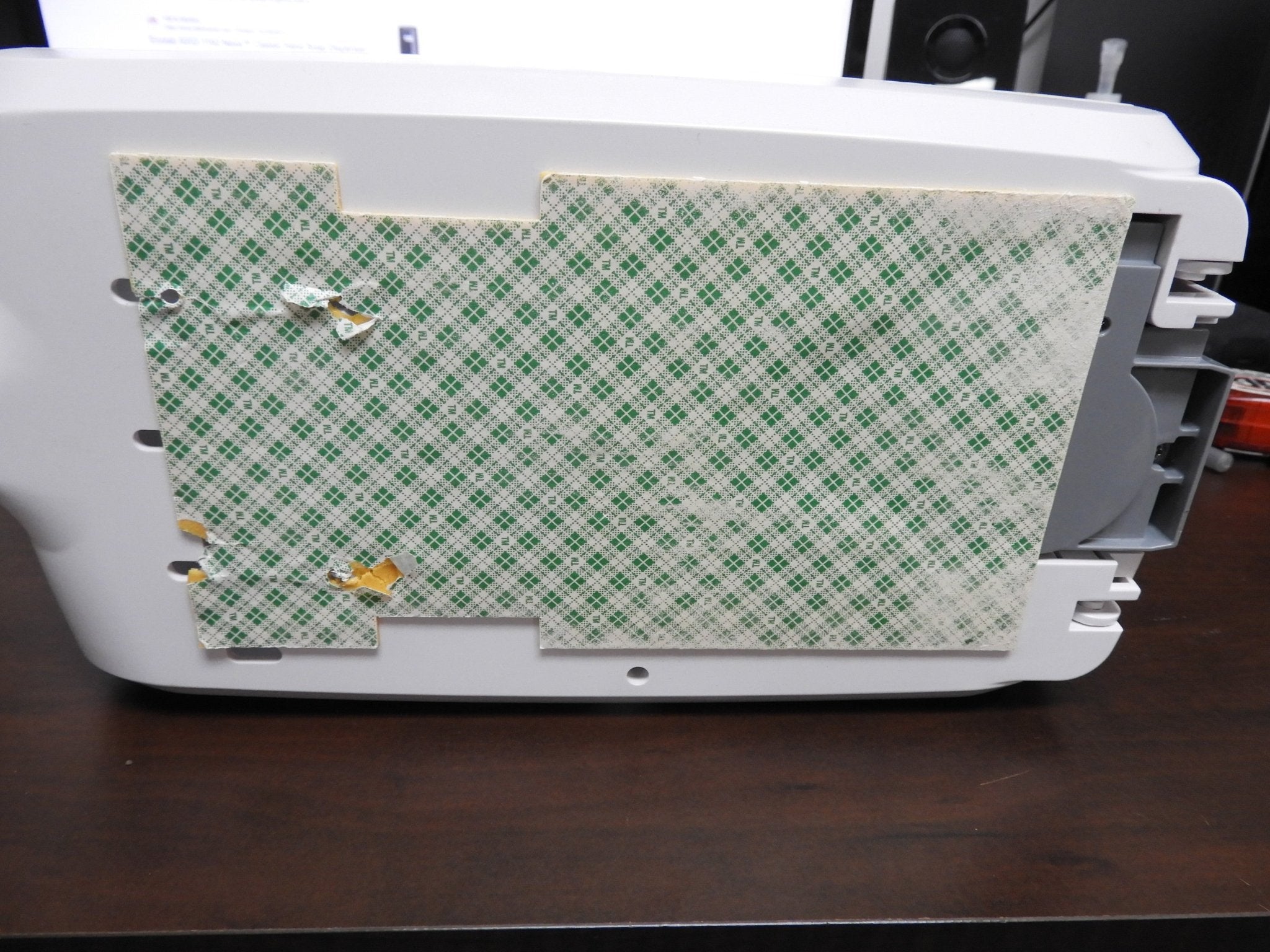 Used Ecolab 9202 - 1192 Nexa™ Classic Hand Soap Dispenser - Falcon Restaurant Supply - 4