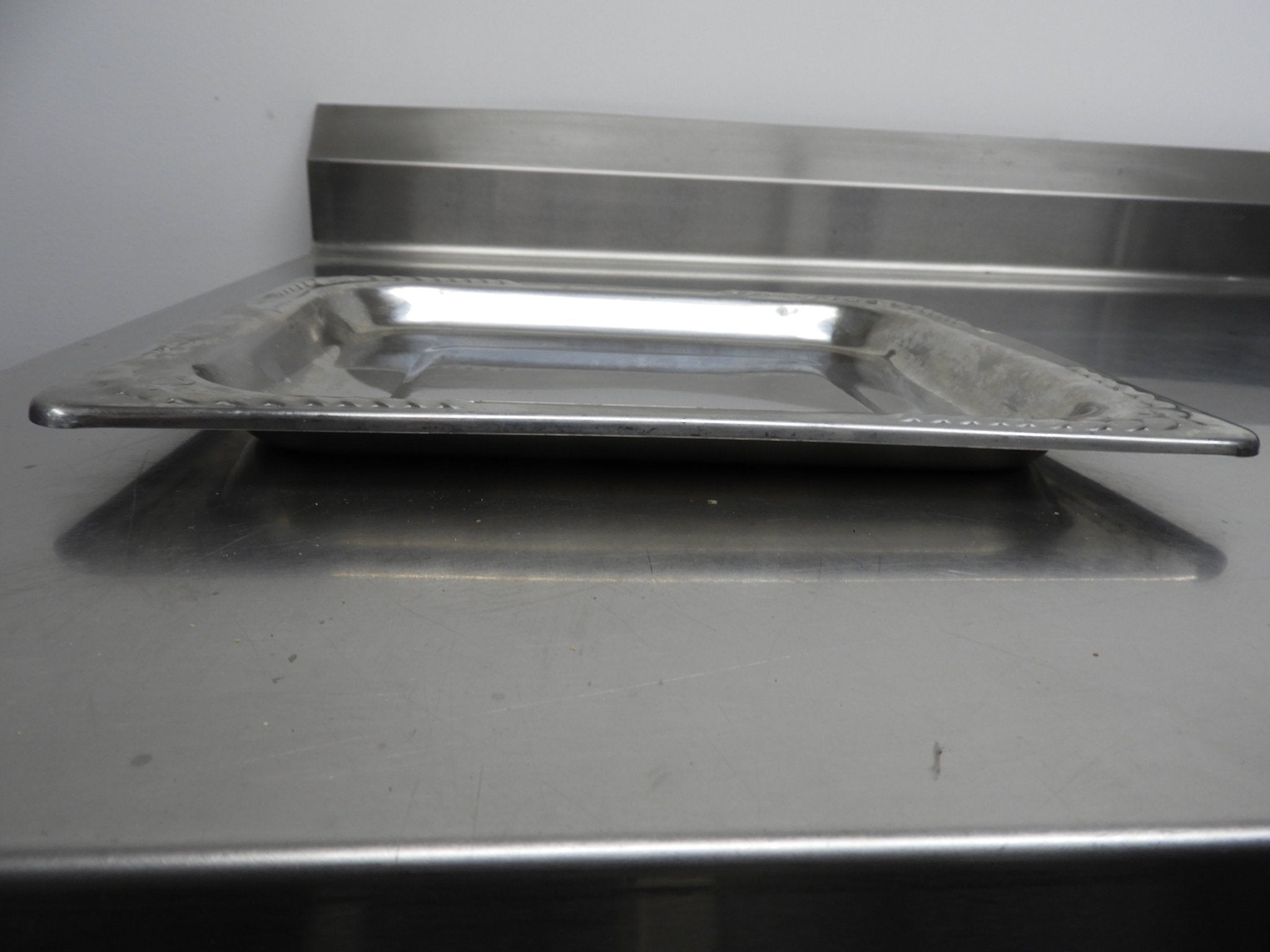Used Vollrath 8231810 Miramar® 1/2 Size Decorative Food Pan - Falcon Restaurant Supply - 3
