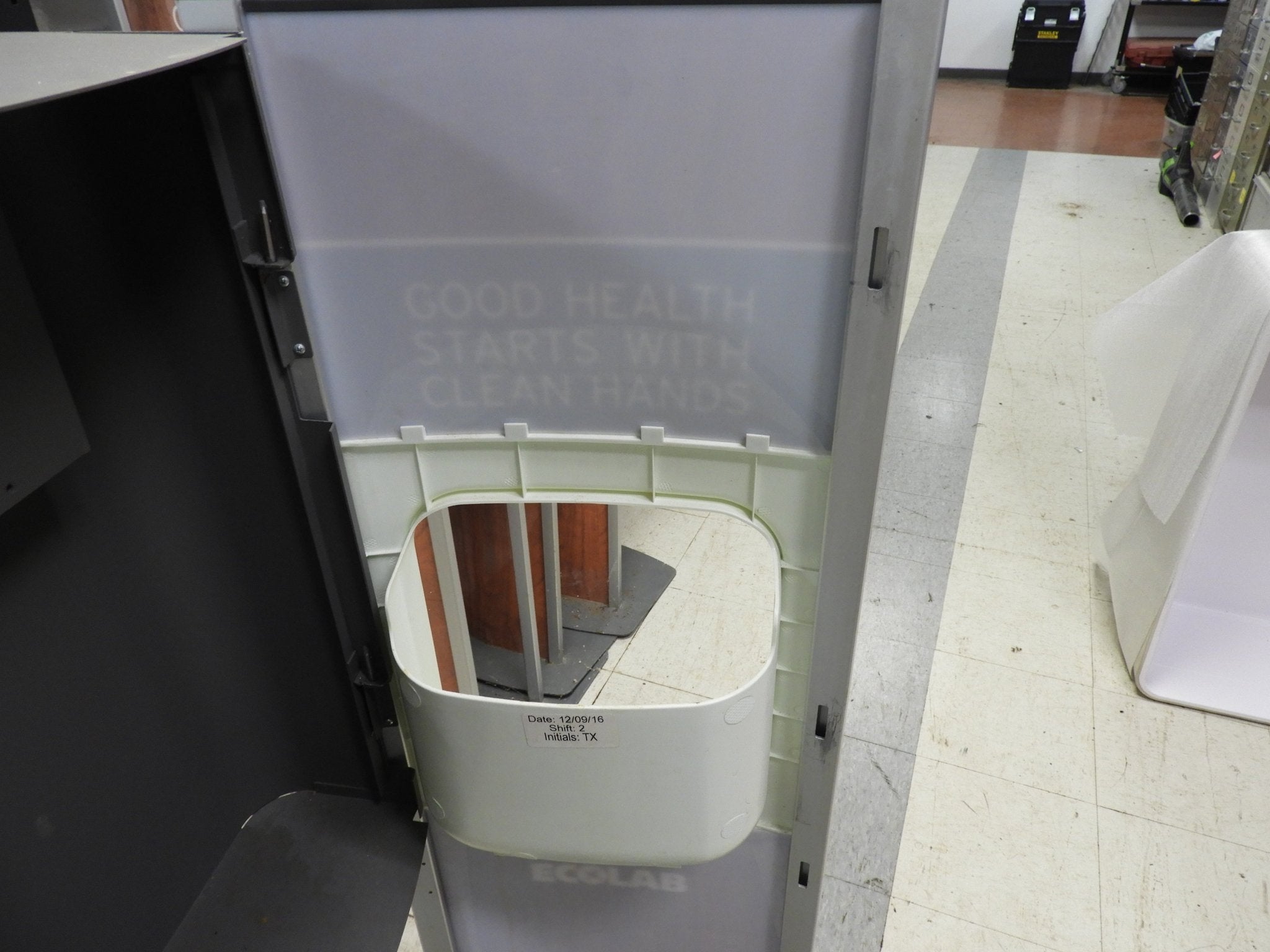 Used Ecolab® 92024832 Nexa™ Hand Hygiene Stand - Falcon Restaurant Supply - 12