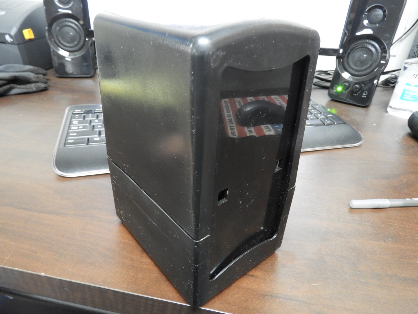 Used Black Plastic Dinning Table Tall Fold Dual Side Napkin Dispenser