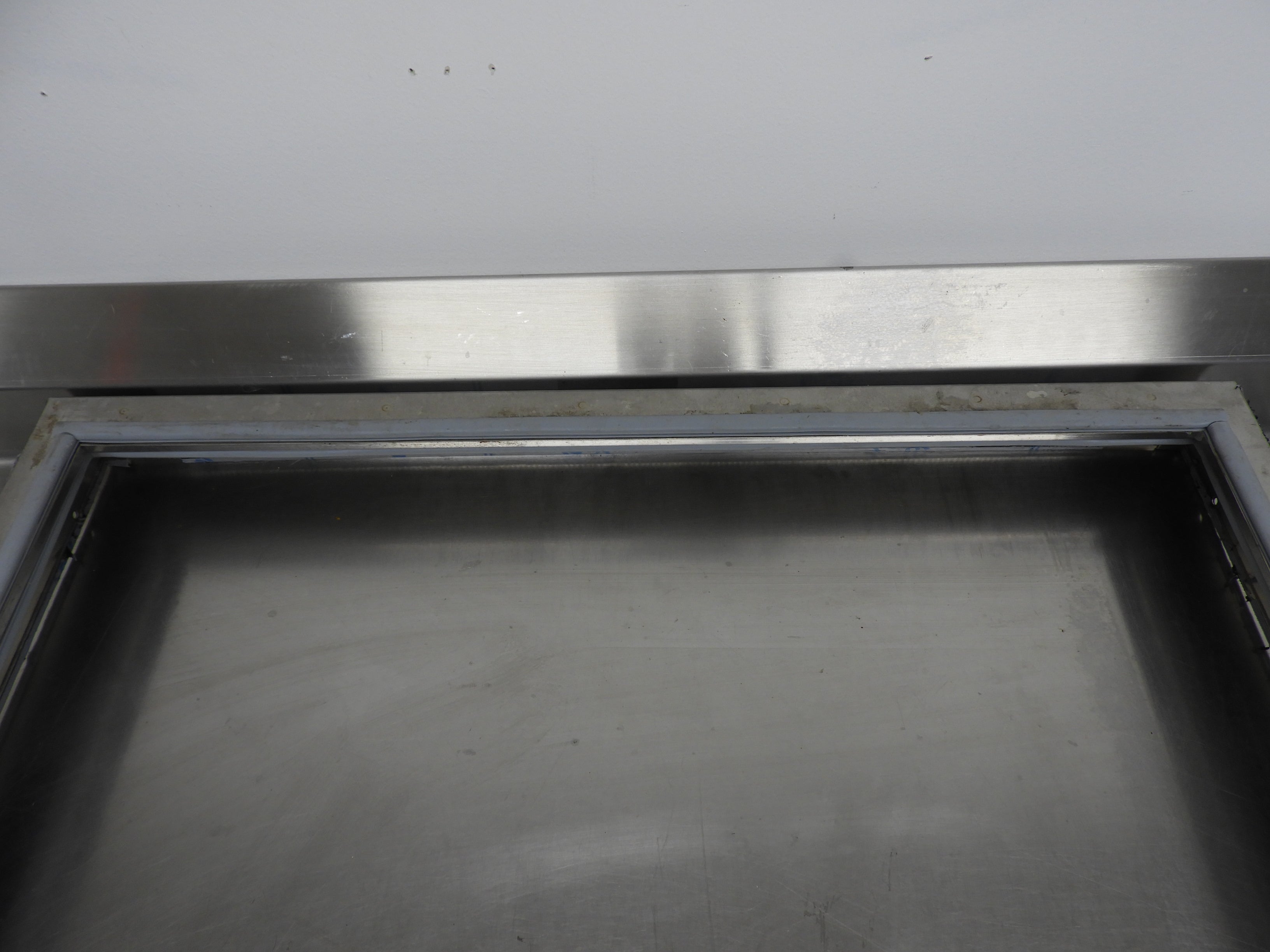 Used Soda/Drink Fountain Machine Top Lid for Ice Maker 30"x31"