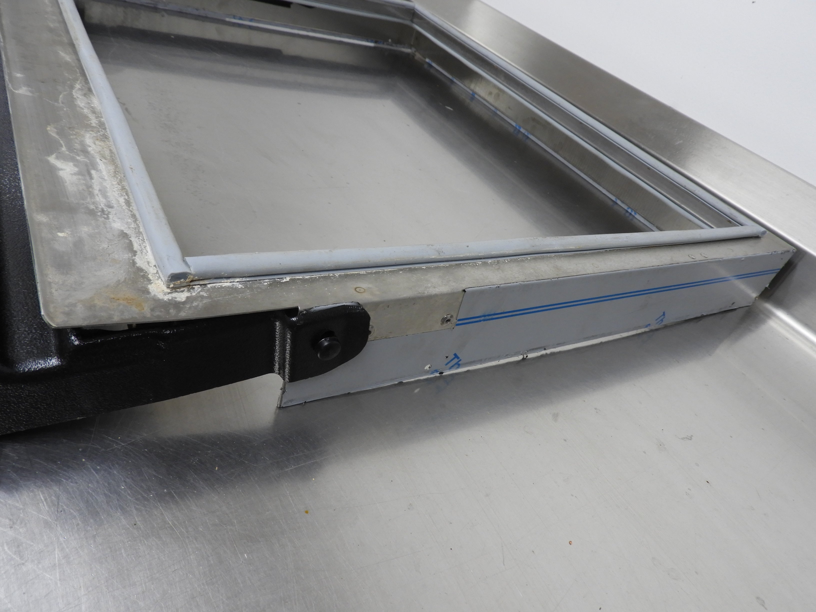 Used Soda/Drink Fountain Machine Top Lid for Ice Maker 30"x31"