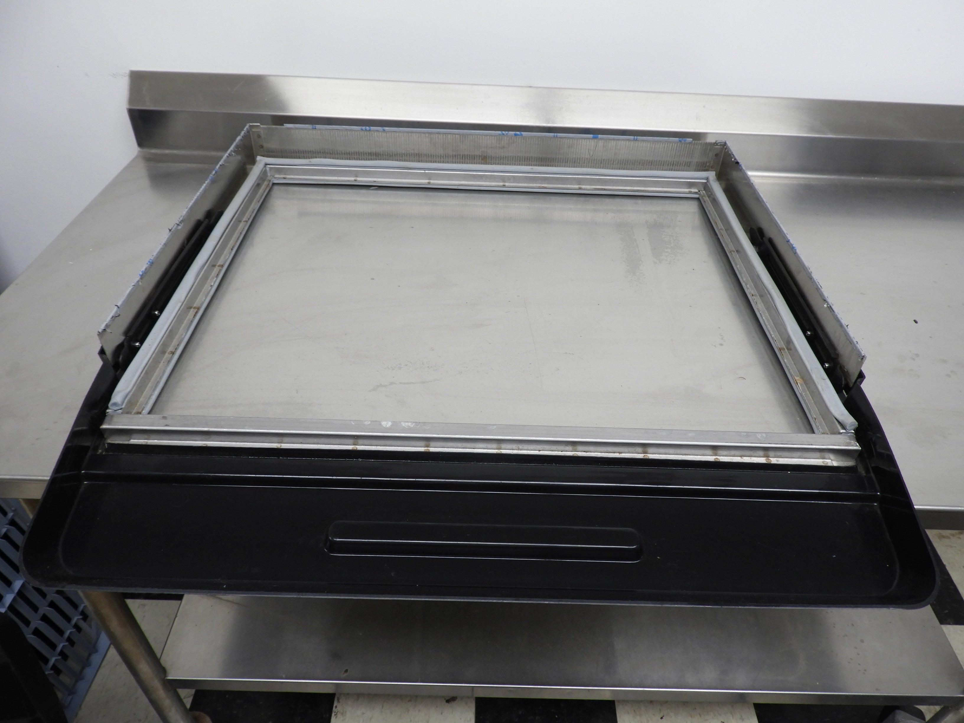 Used Soda/Drink Fountain Machine Top Lid for Ice Maker 30"x31"