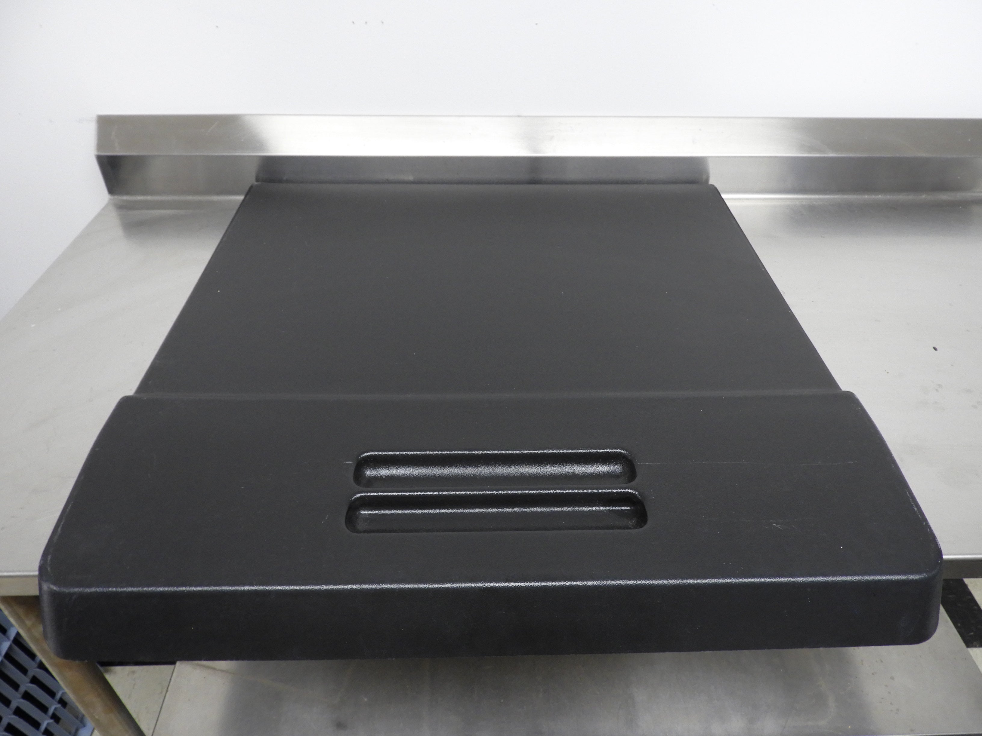 Used Soda/Drink Fountain Machine Top Lid for no Ice Maker 30"x31"