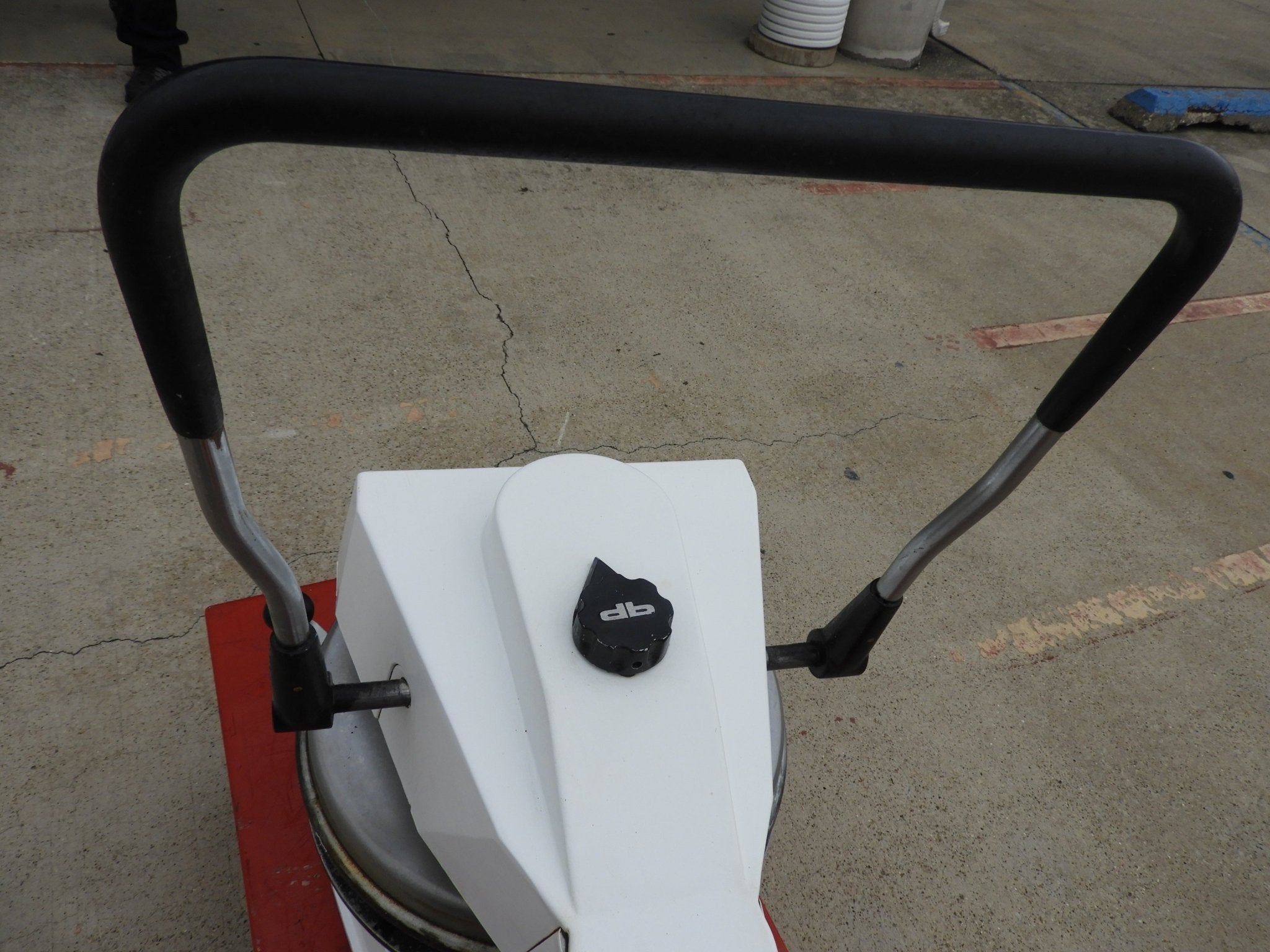 Used Proluxe Endurance DP1100 18" Manual Heavy - Duty Pizza Dough Press - Falcon Restaurant Supply - 6