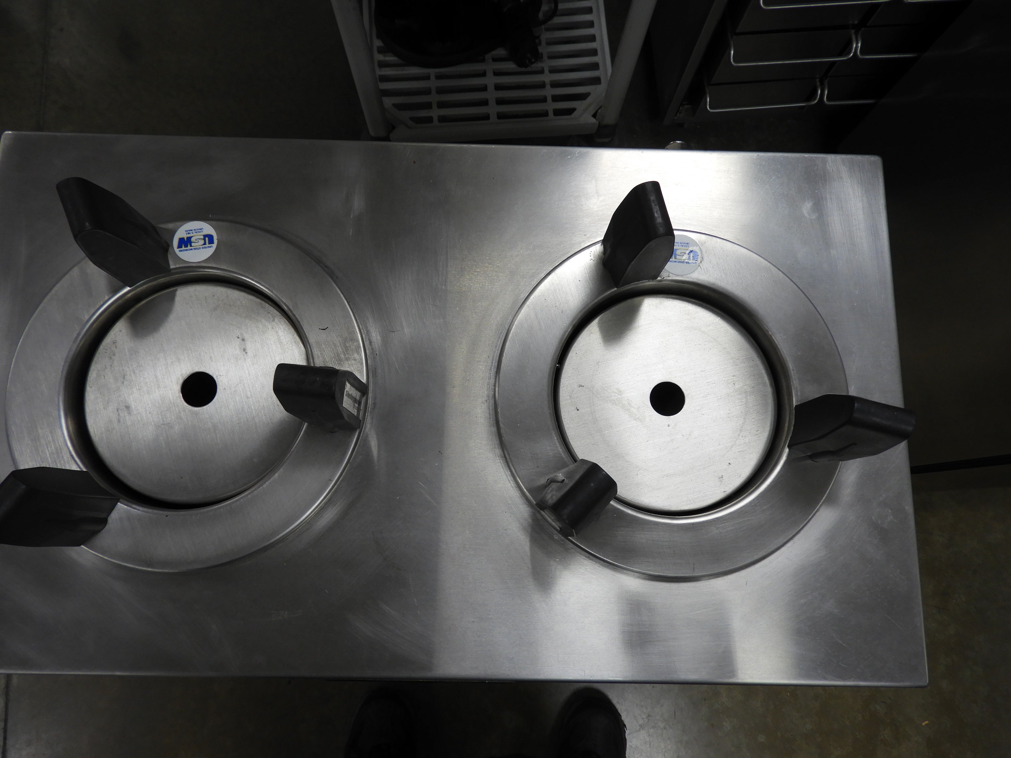 Used Delfield CAB2-650ET Even Temp Mobile Enclosed Two Stack Heated 144 Dish Dispenser