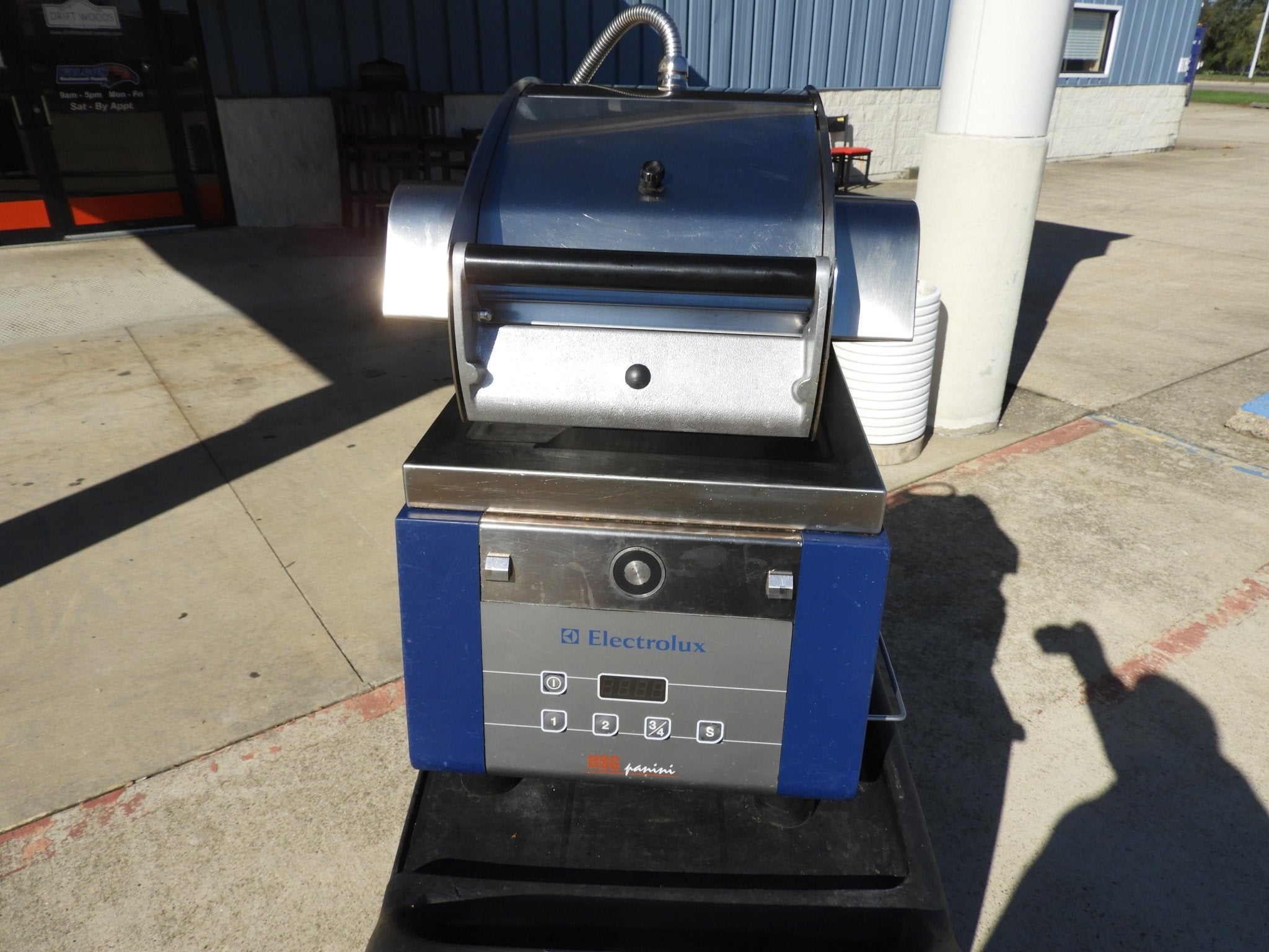 Used Electrolux HSG HSPPAN Commercial High Speed Panini Press 208V - Falcon Restaurant Supply - 1