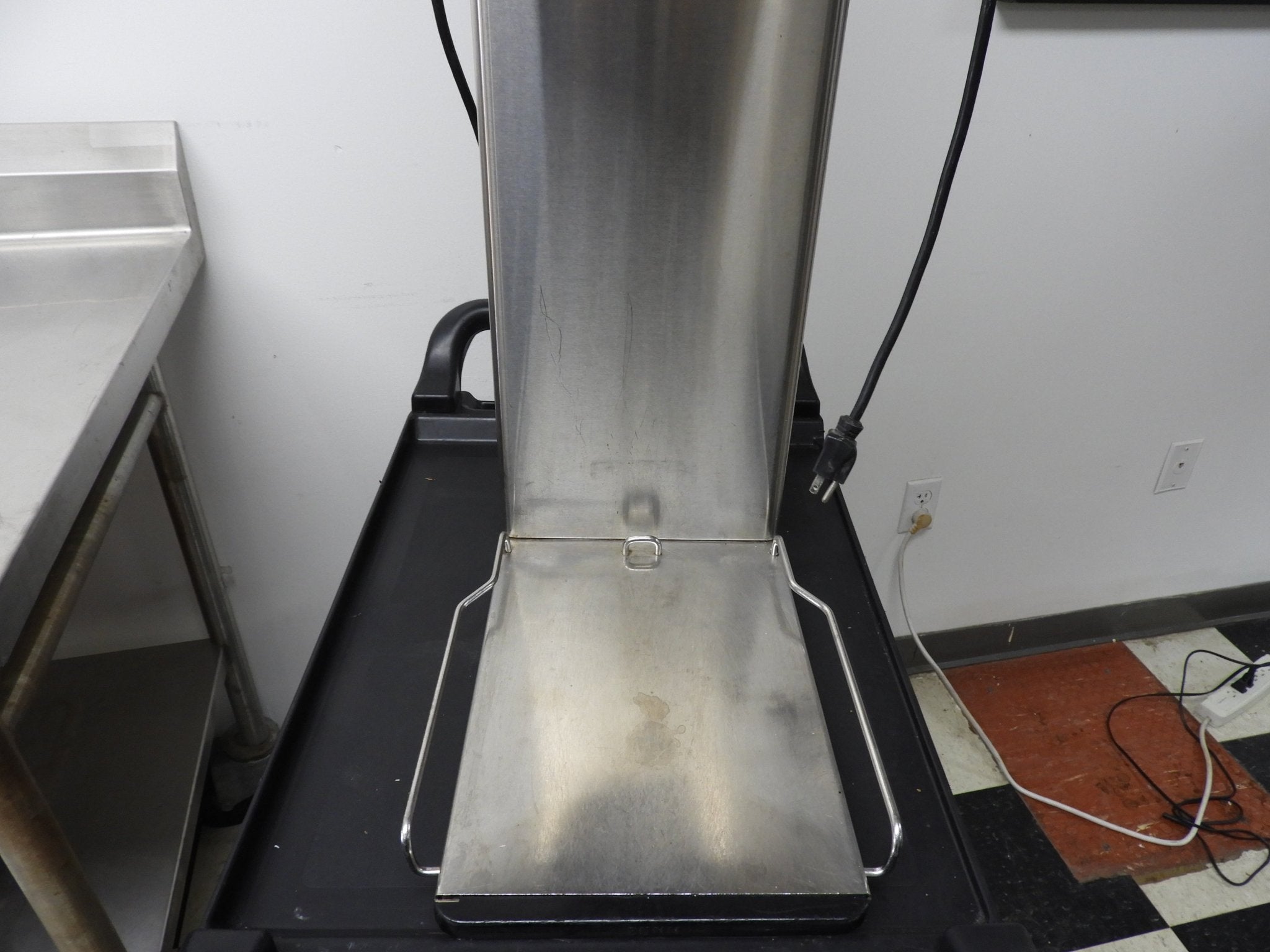 Used Bunn 36700.0041 3 Gallon Commercial Iced Tea Brewer Machine Quickbrew - Falcon Restaurant Supply - 3