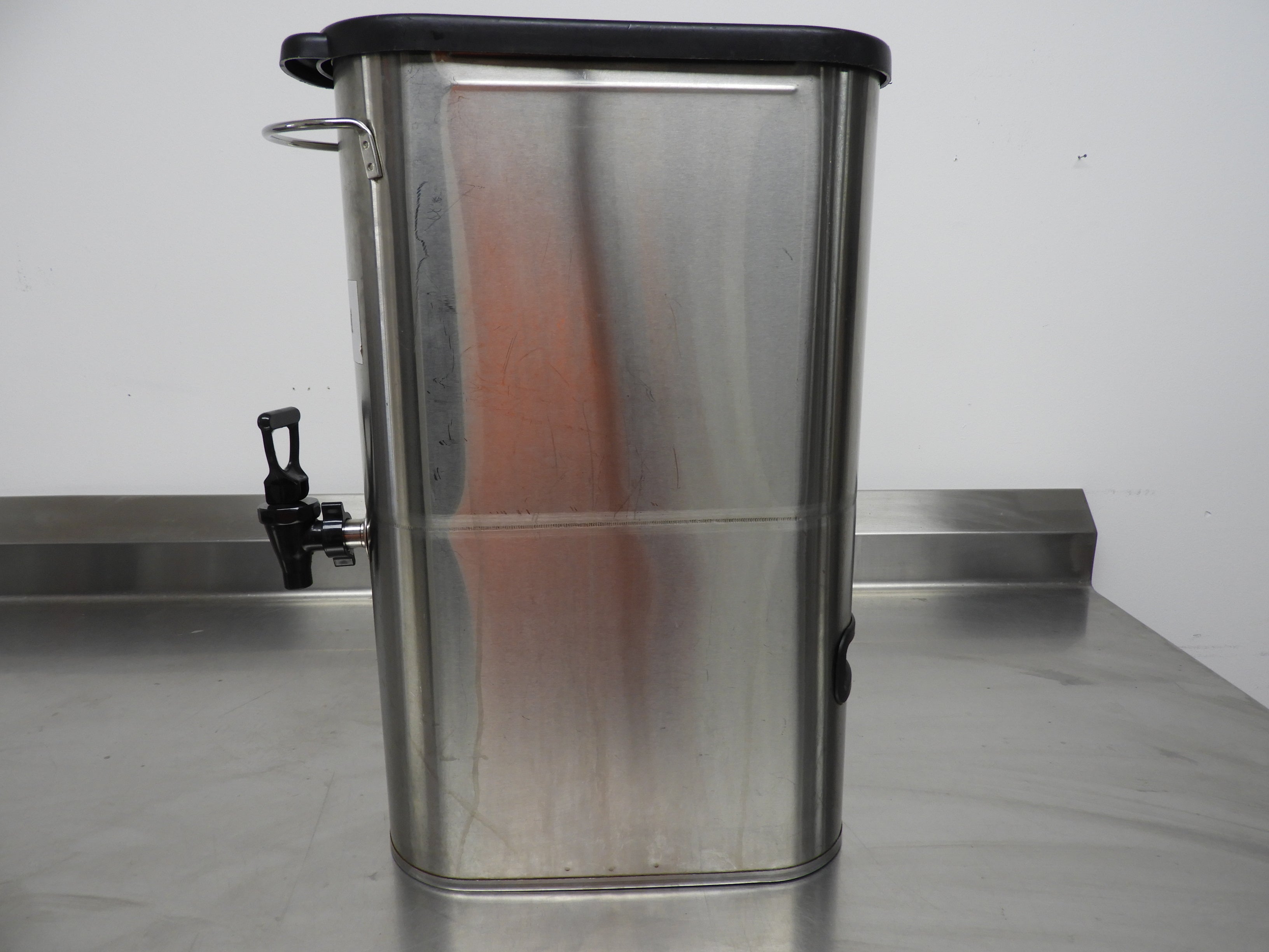 Used Bunn TDO-N-3.5 Gallon Narrow Commercial Iced Tea Dispenser