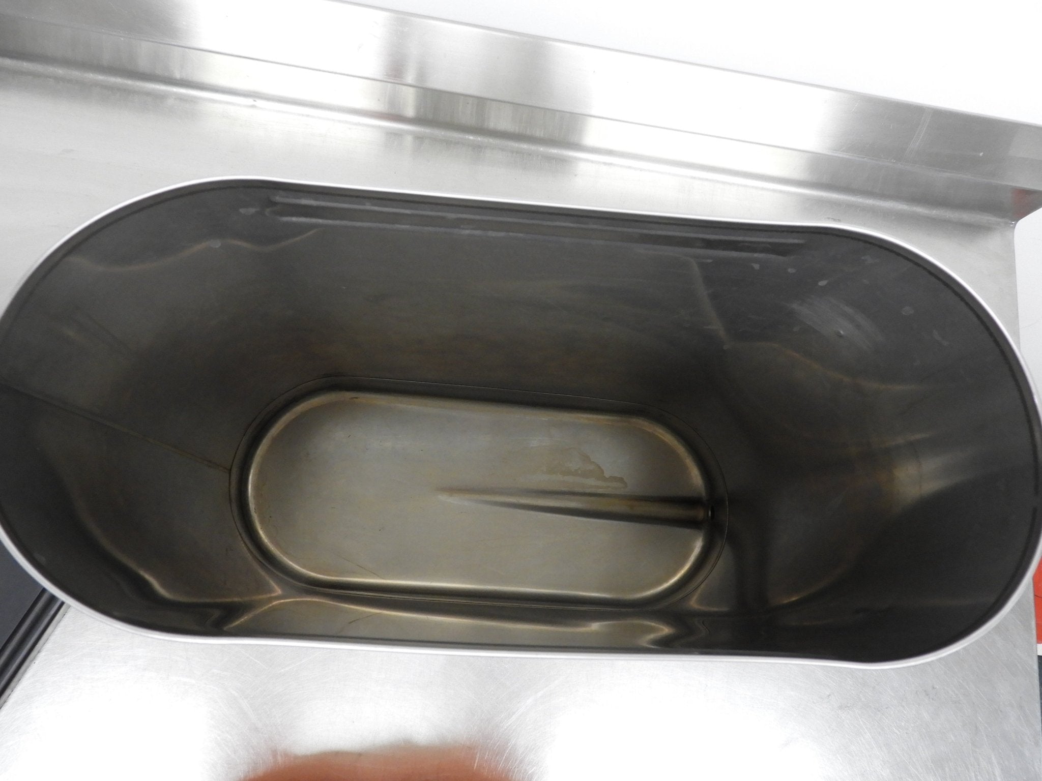 Used Bunn TDO - N - 3.5 Gallon Narrow Commercial Iced Tea Dispenser - Falcon Restaurant Supply - 7