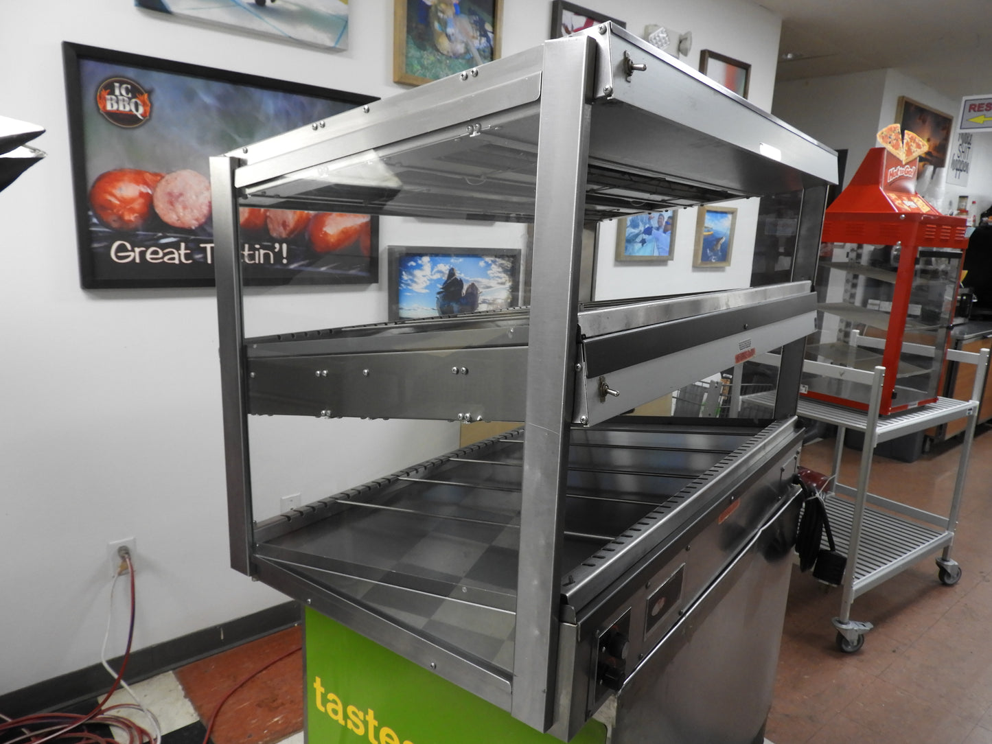 Used Hatco GRSDS-41D Glo-Ray 41" Slanted Double Shelf Warming Merchandiser Display 220V - JS