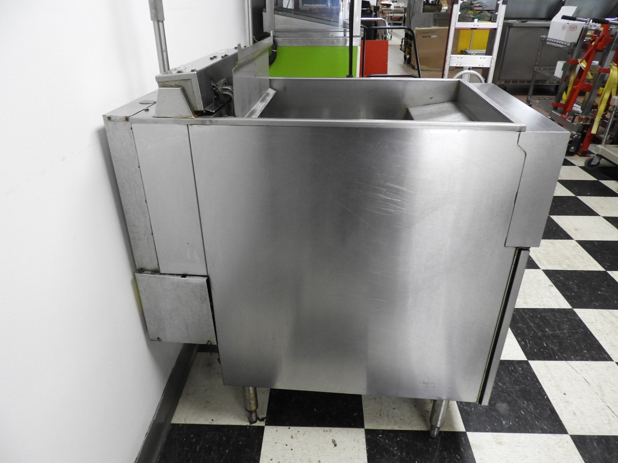 Used Hobart HF85C Commercial Full Pot Deep fryer with Auto Lift 220 volt 3 phase - Falcon Restaurant Supply - 7