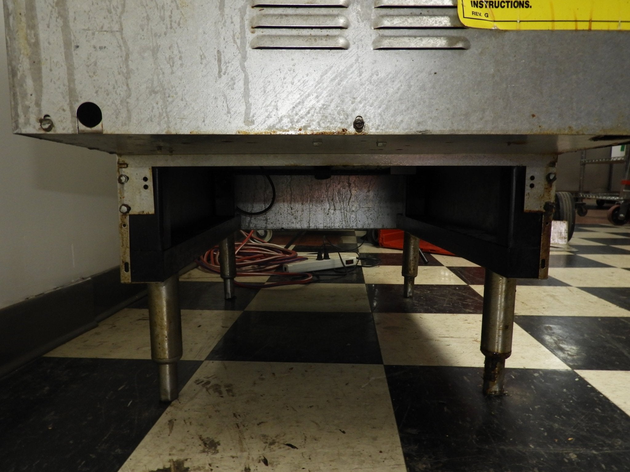 Used Hobart HF85C Commercial Full Pot Deep fryer with Auto Lift 220 volt 3 phase - Falcon Restaurant Supply - 12