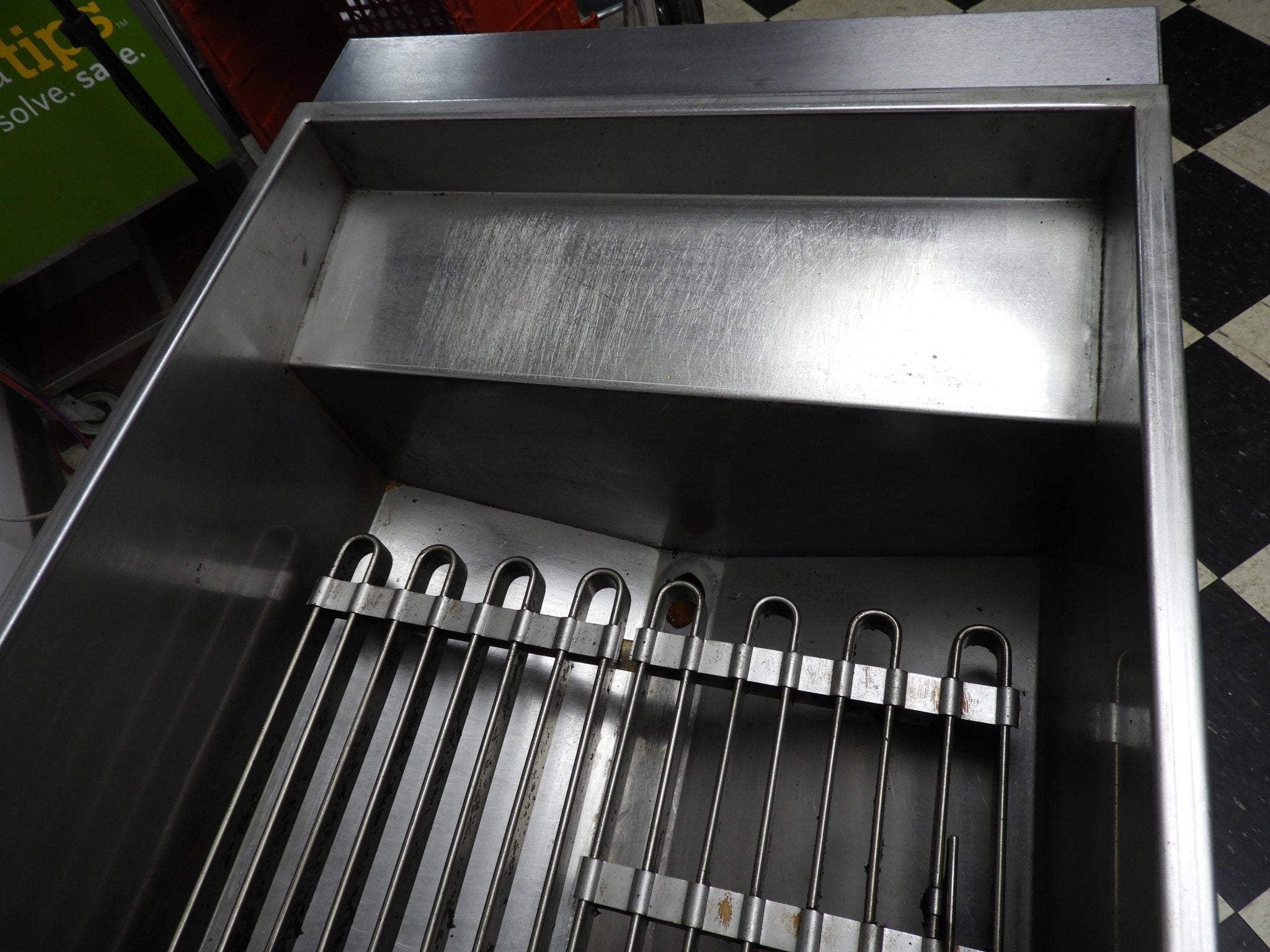 Used Hobart HF85C Commercial Full Pot Deep fryer with Auto Lift 220 volt 3 phase