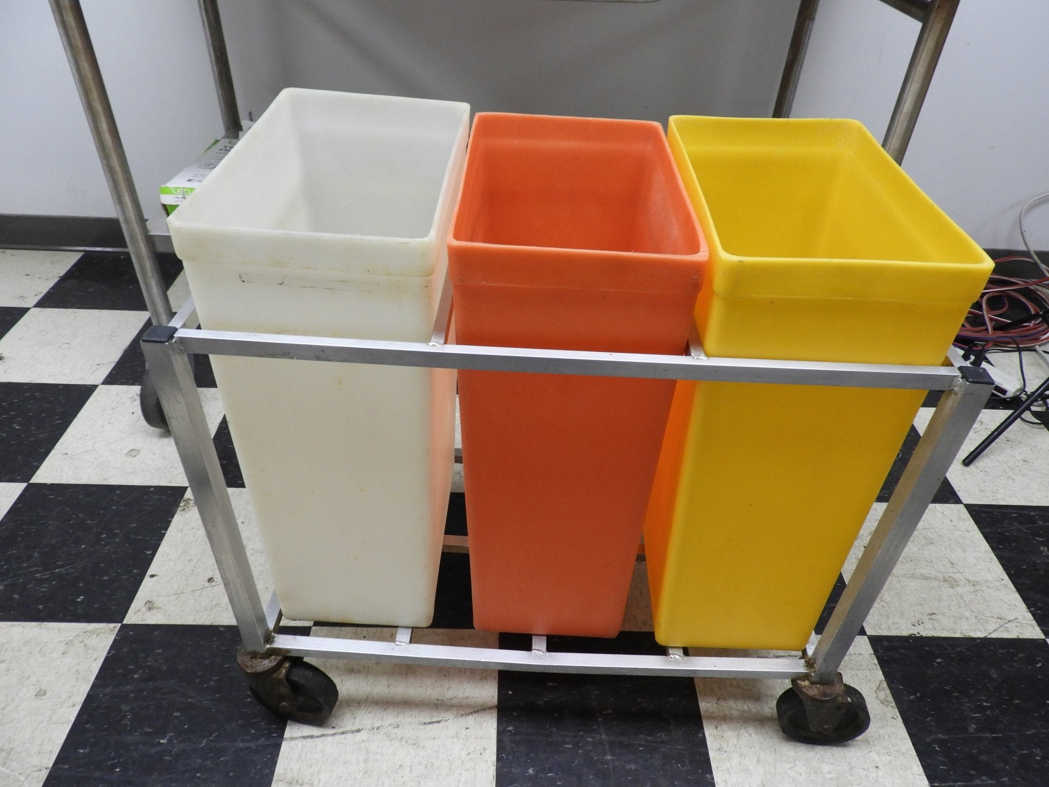 Used Winholt 148PIB 30 Gallon / 480 Cup Mobile Triple Ingredient Plastic Bins without Lids - Falcon Restaurant Supply - 1